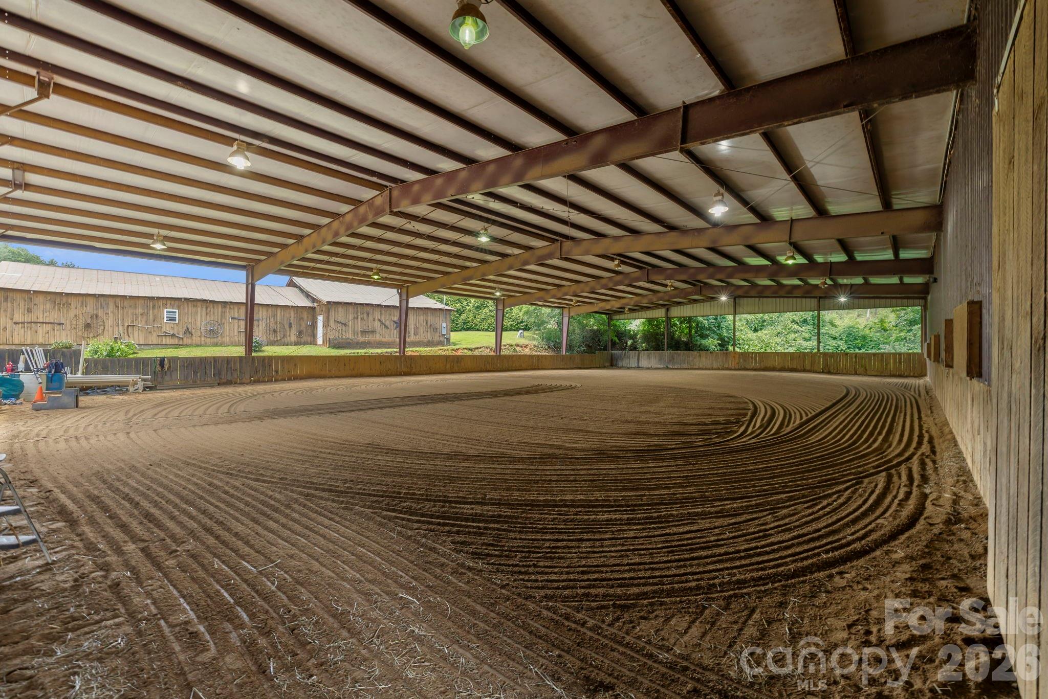 442 Blantyre Church Road — Horse Shoe