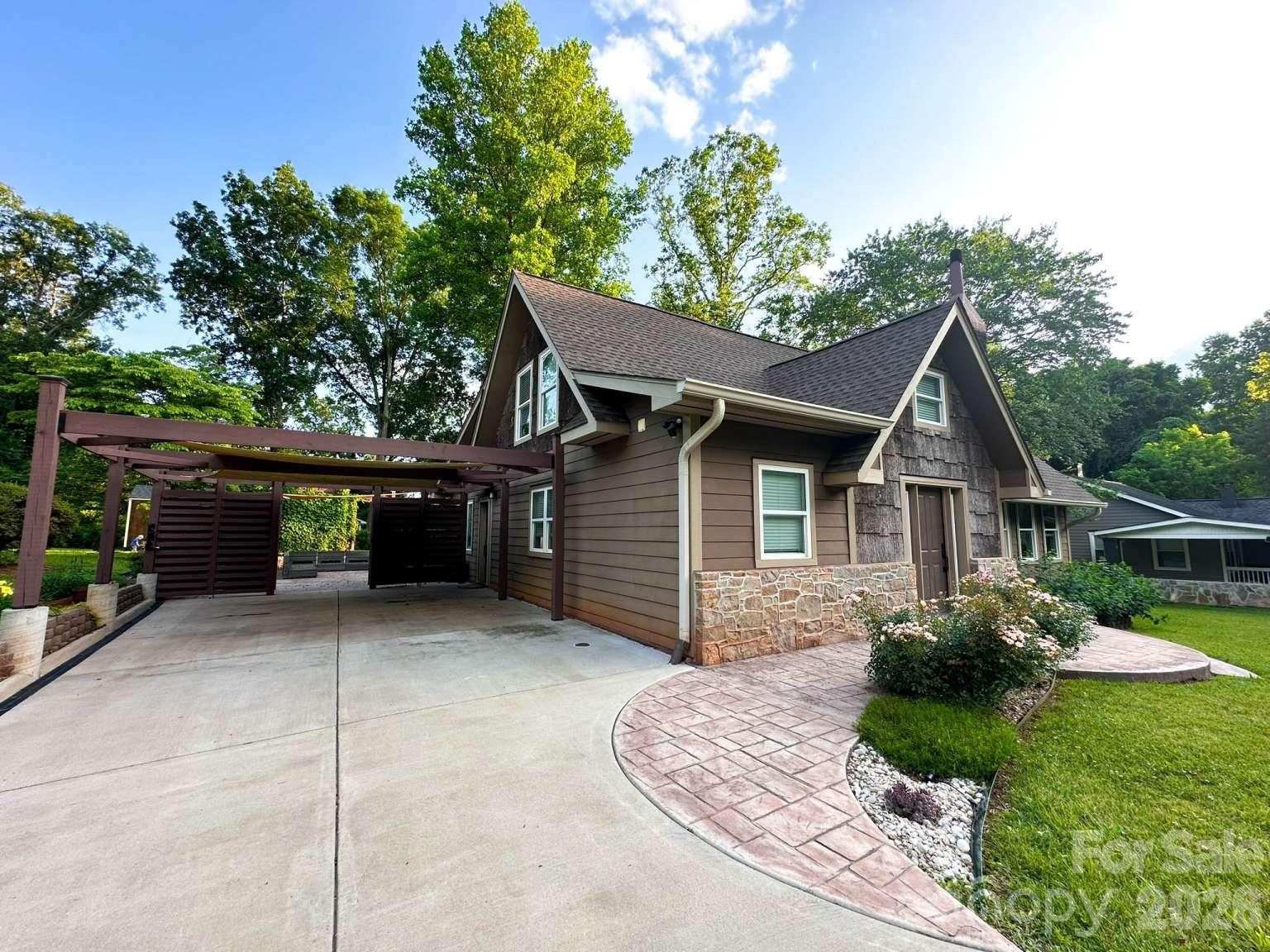 141 Carnegie Road — Rutherfordton