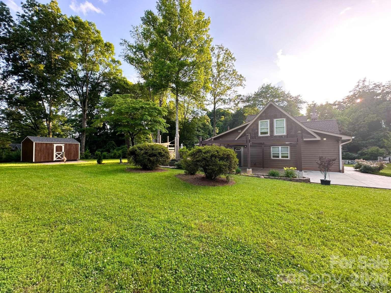 141 Carnegie Road — Rutherfordton
