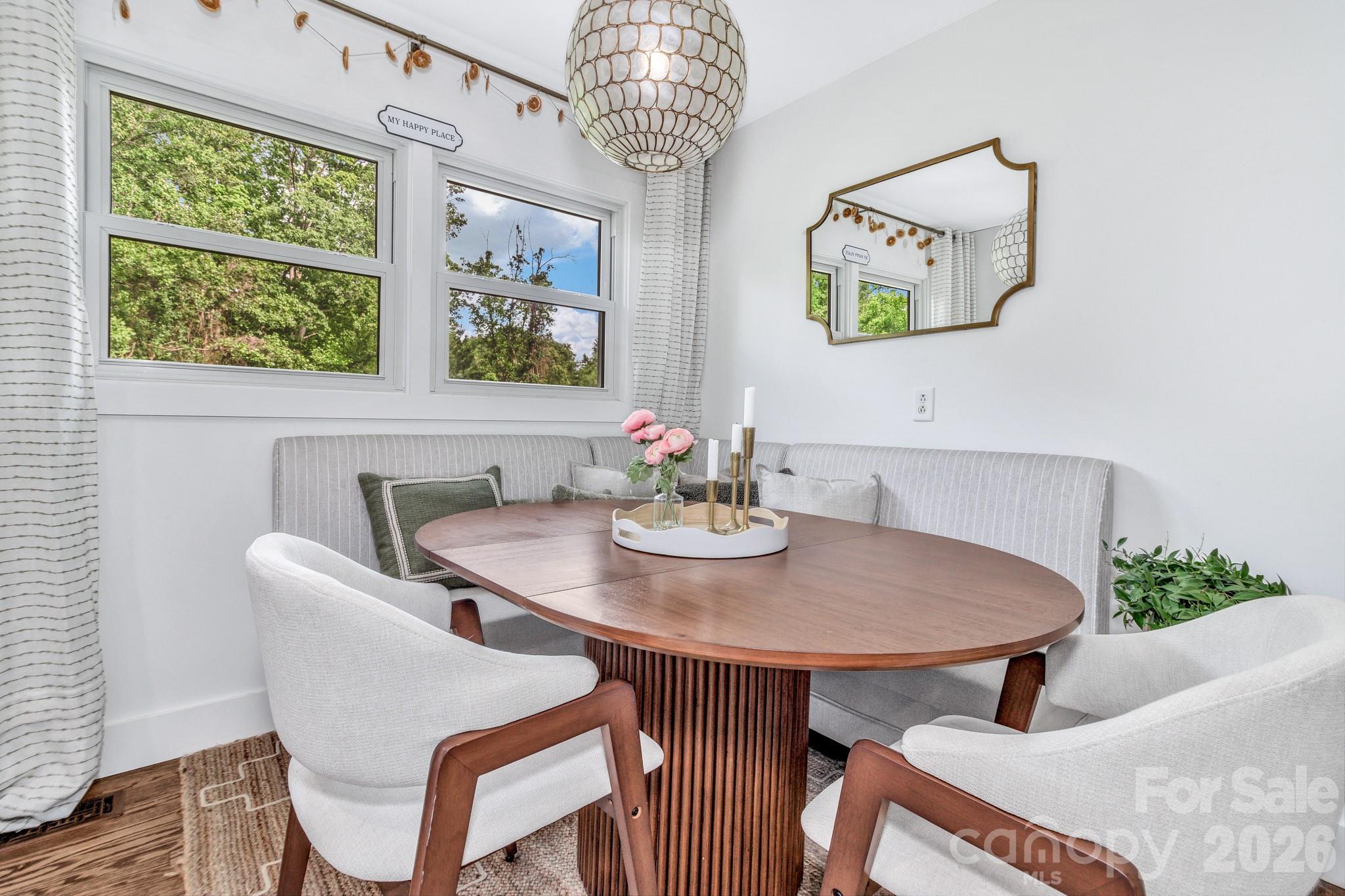 118 Vance Crescent Extension — Asheville