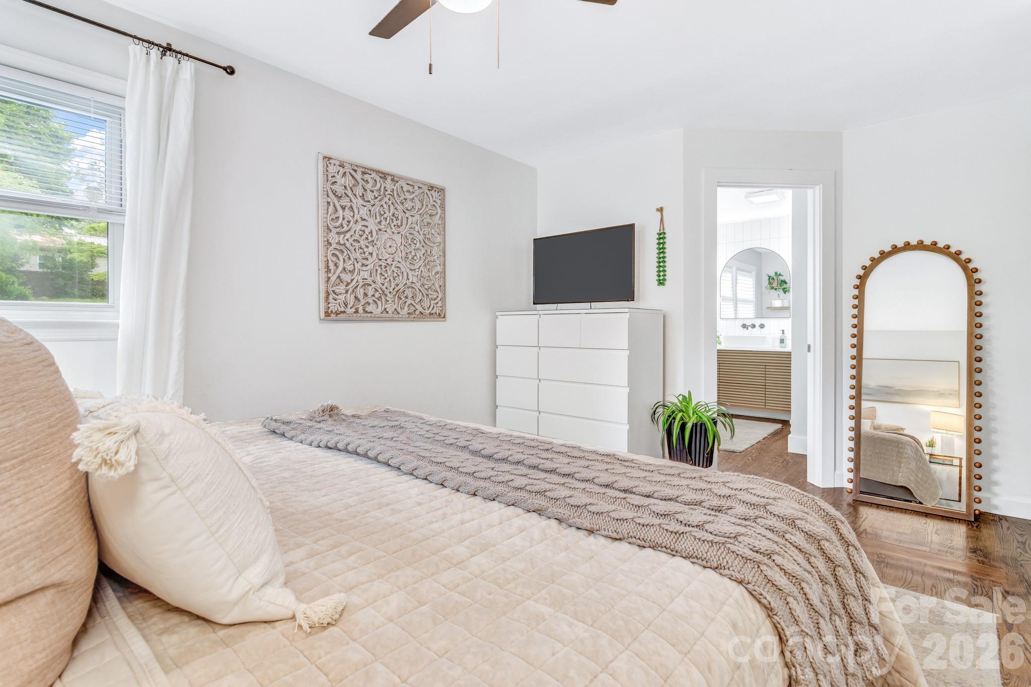 118 Vance Crescent Extension — Asheville