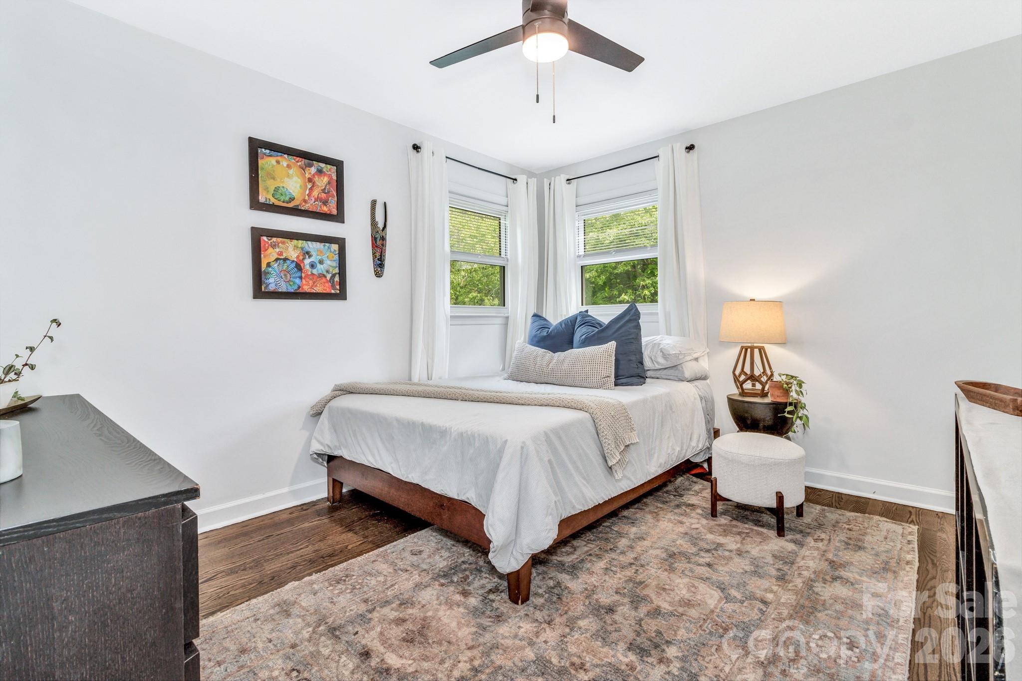 118 Vance Crescent Extension — Asheville