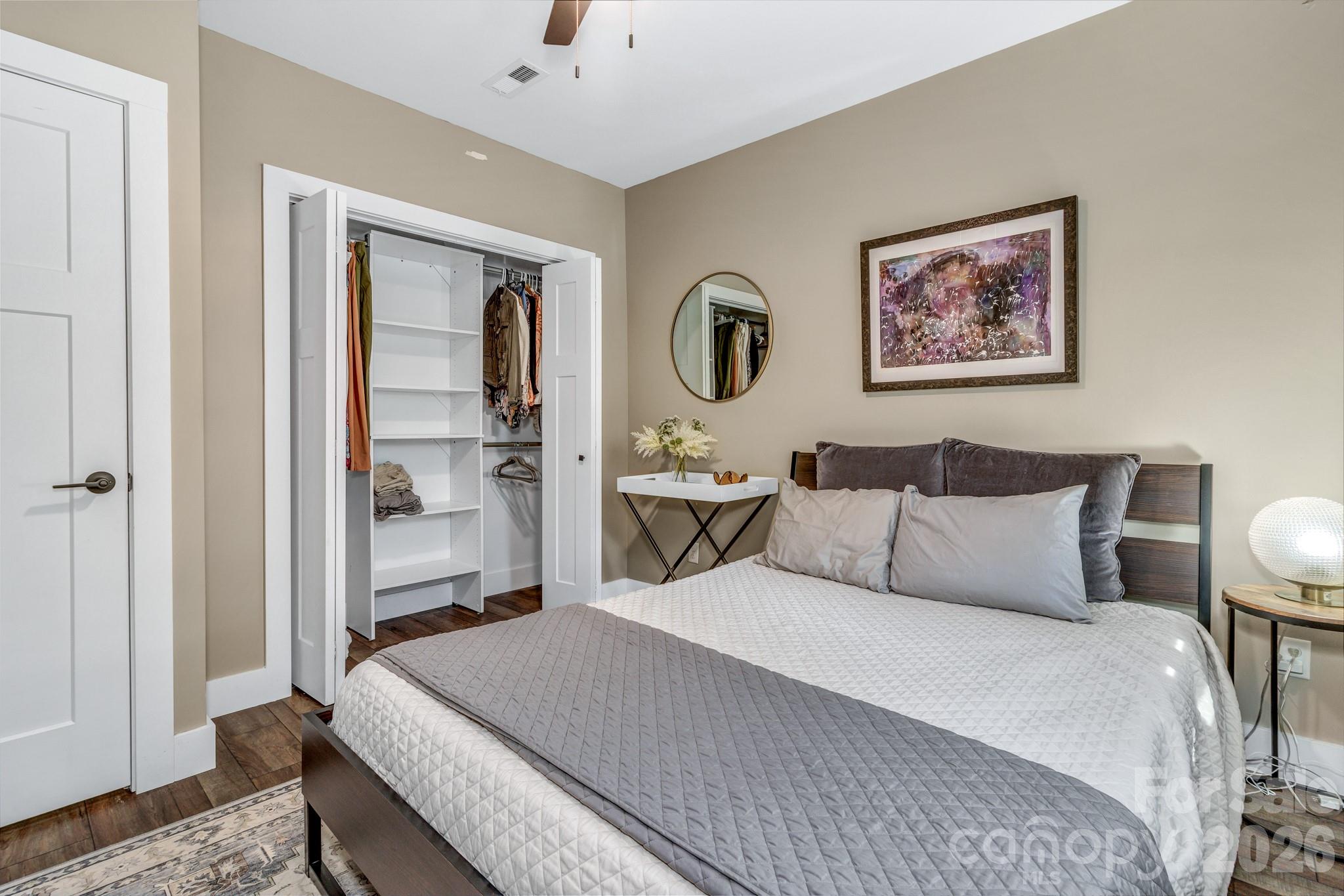 118 Vance Crescent Extension — Asheville