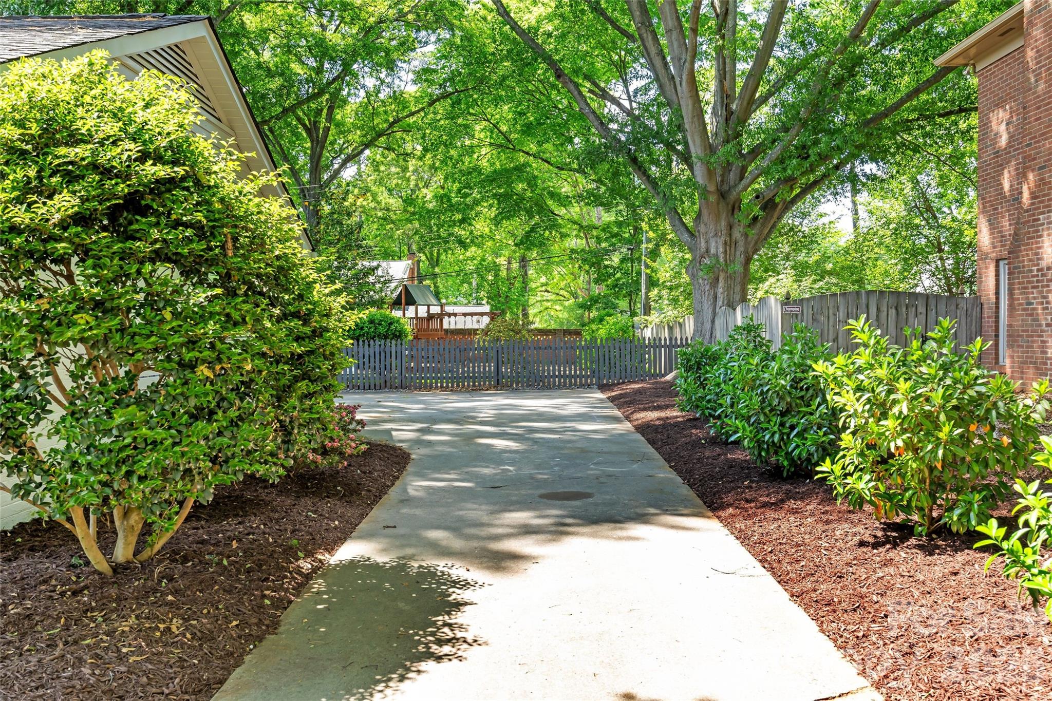 5145 Lansing Drive — Charlotte