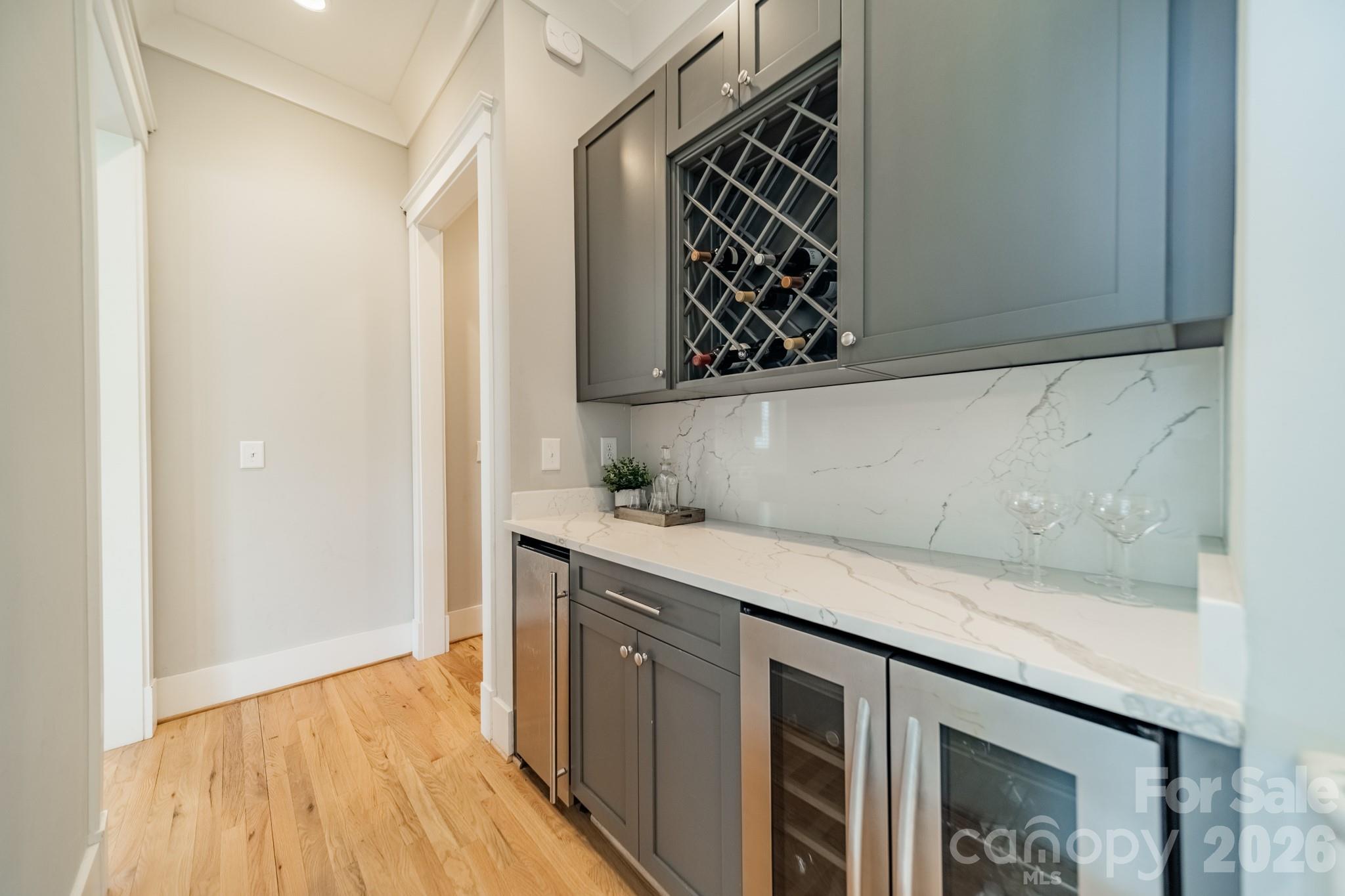 408 Melbourne Court — Charlotte