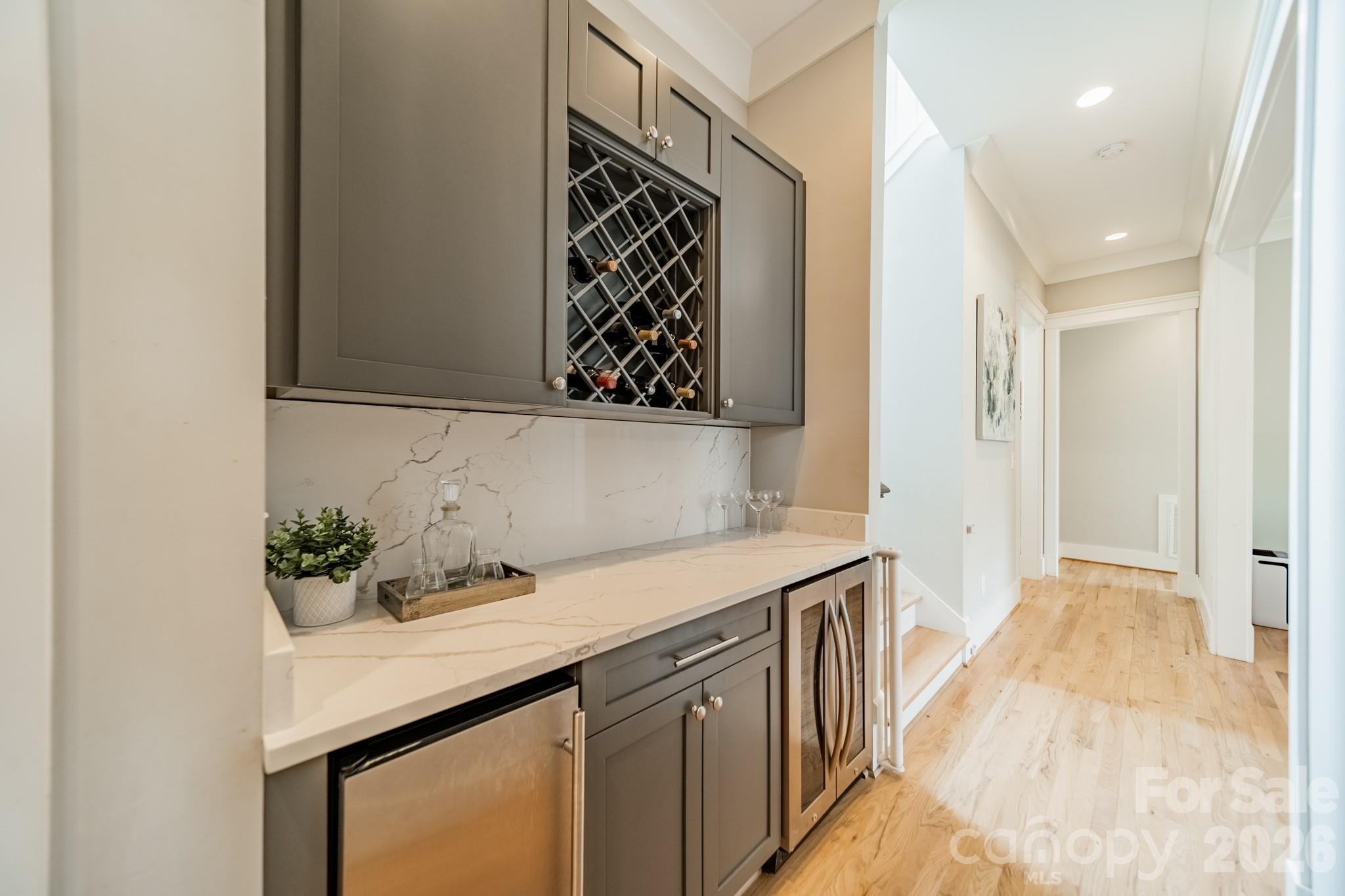 408 Melbourne Court — Charlotte