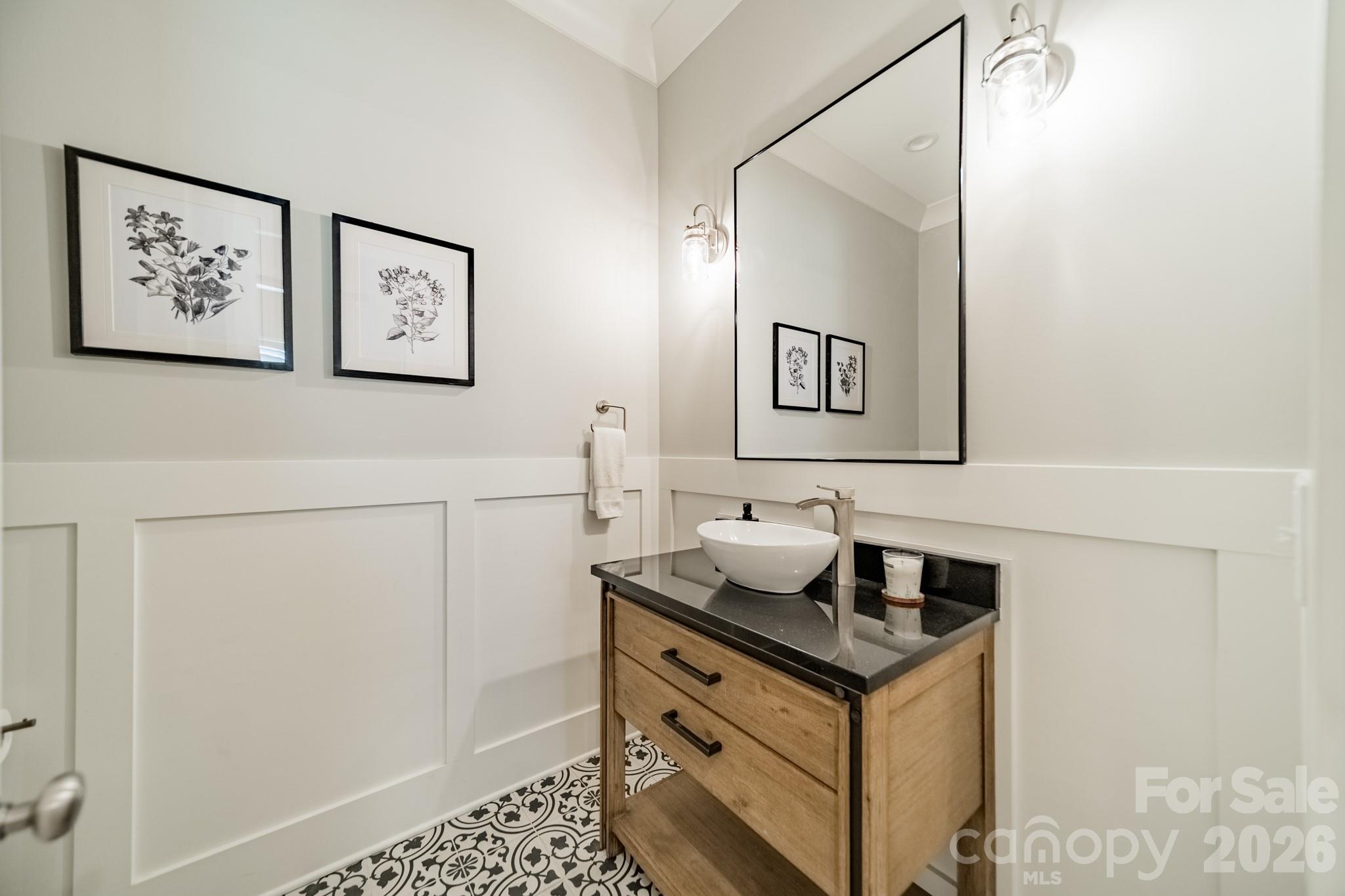 408 Melbourne Court — Charlotte