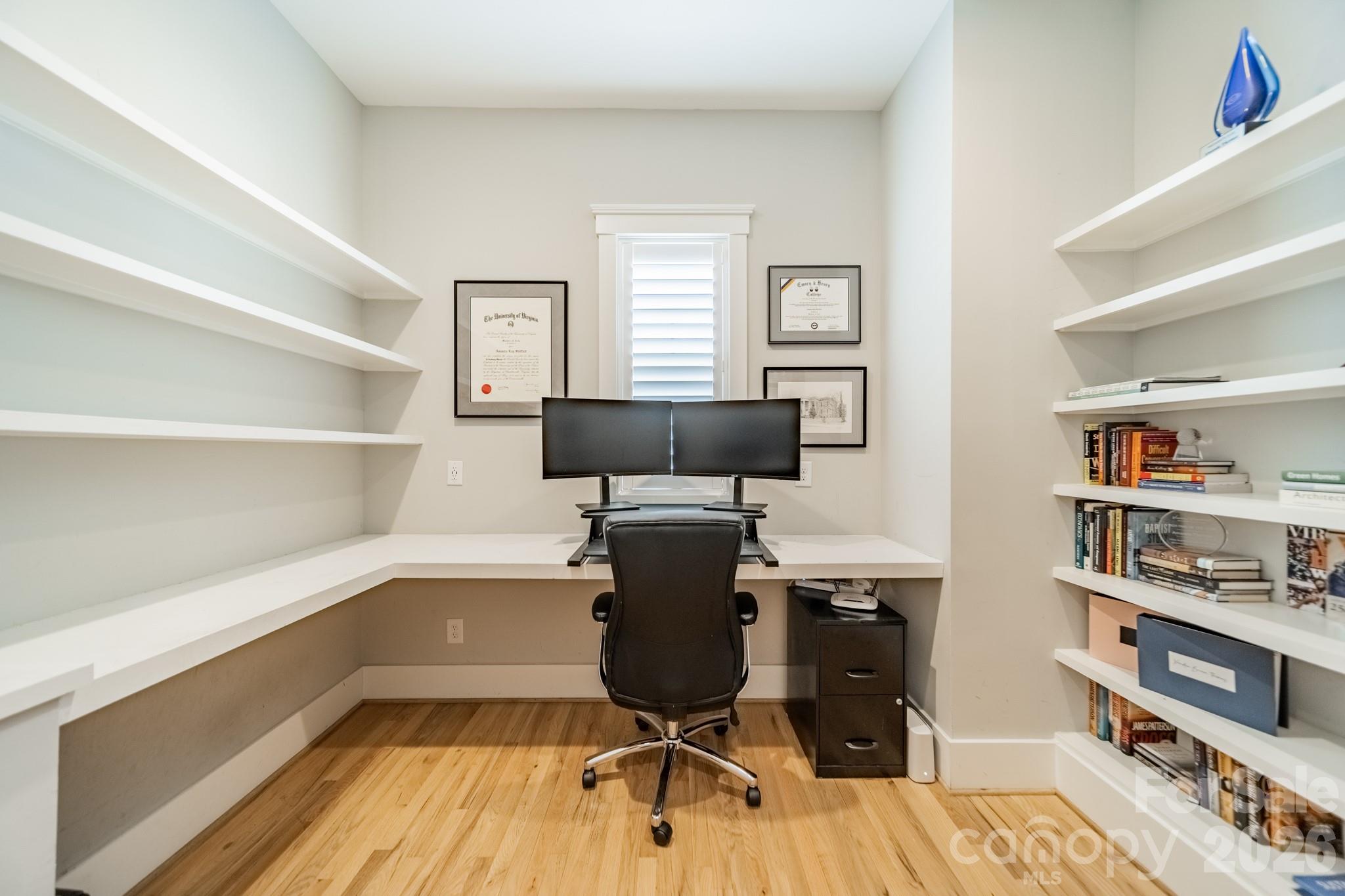 408 Melbourne Court — Charlotte