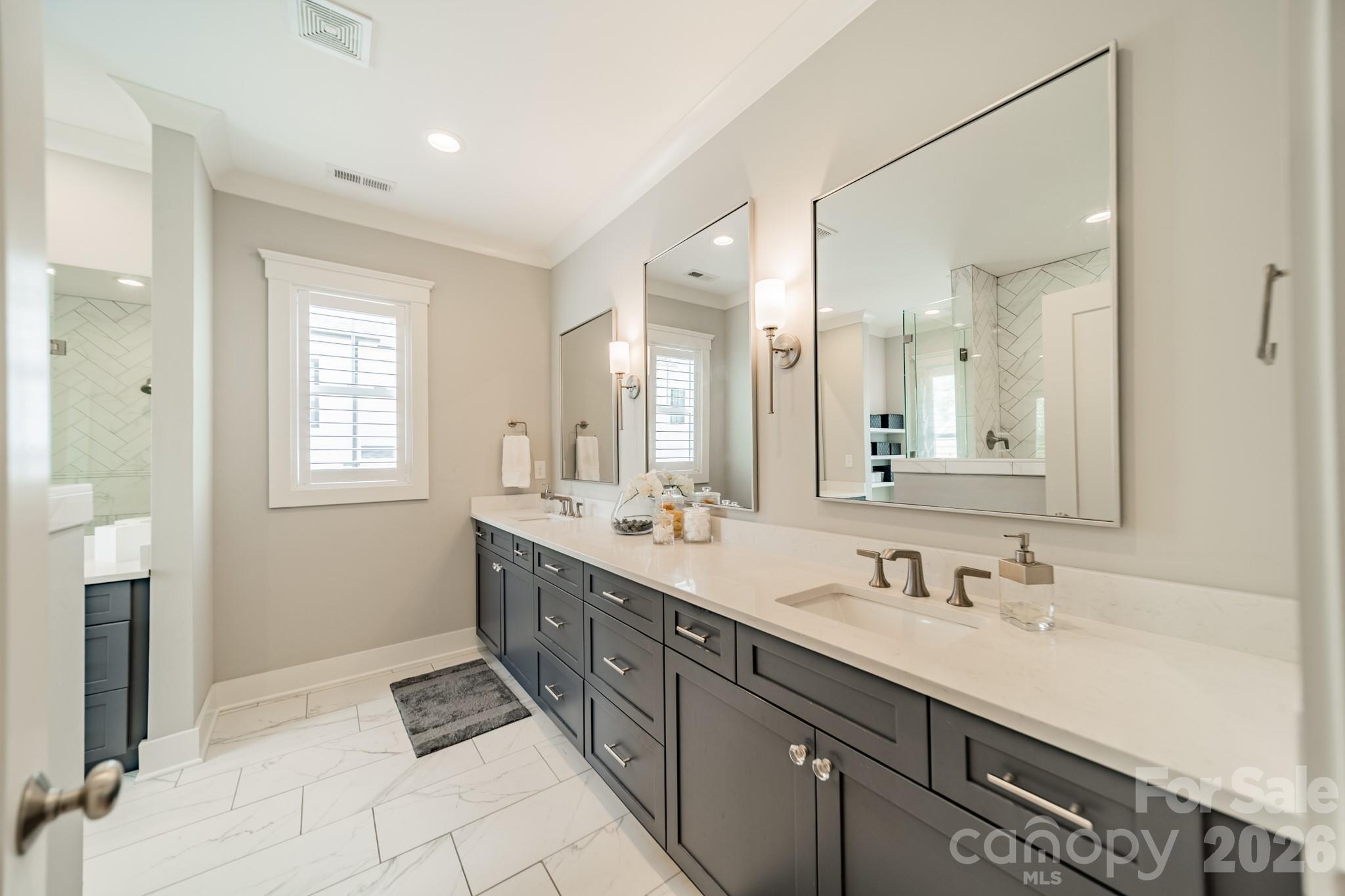 408 Melbourne Court — Charlotte