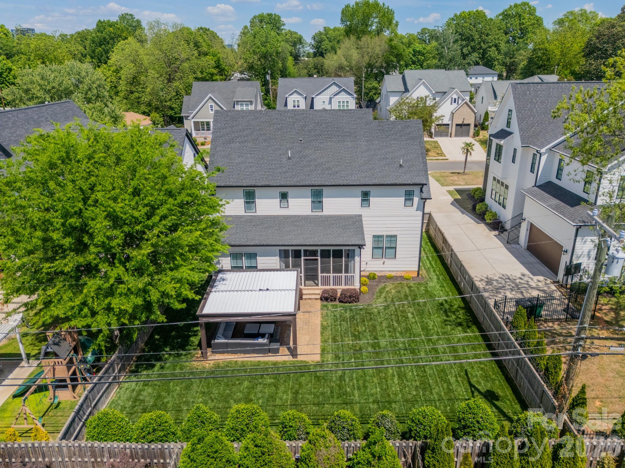 408 Melbourne Court — Charlotte