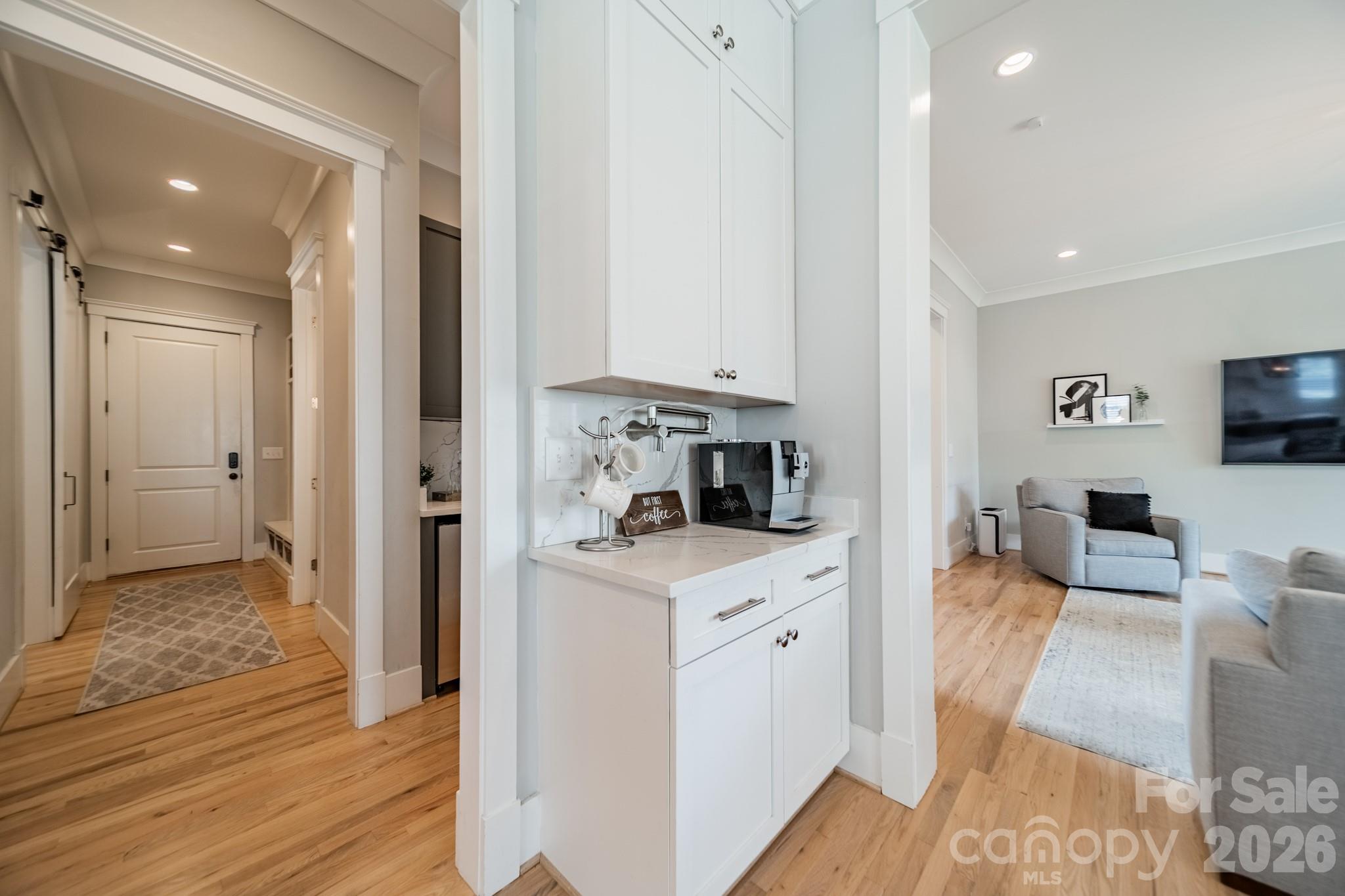 408 Melbourne Court — Charlotte