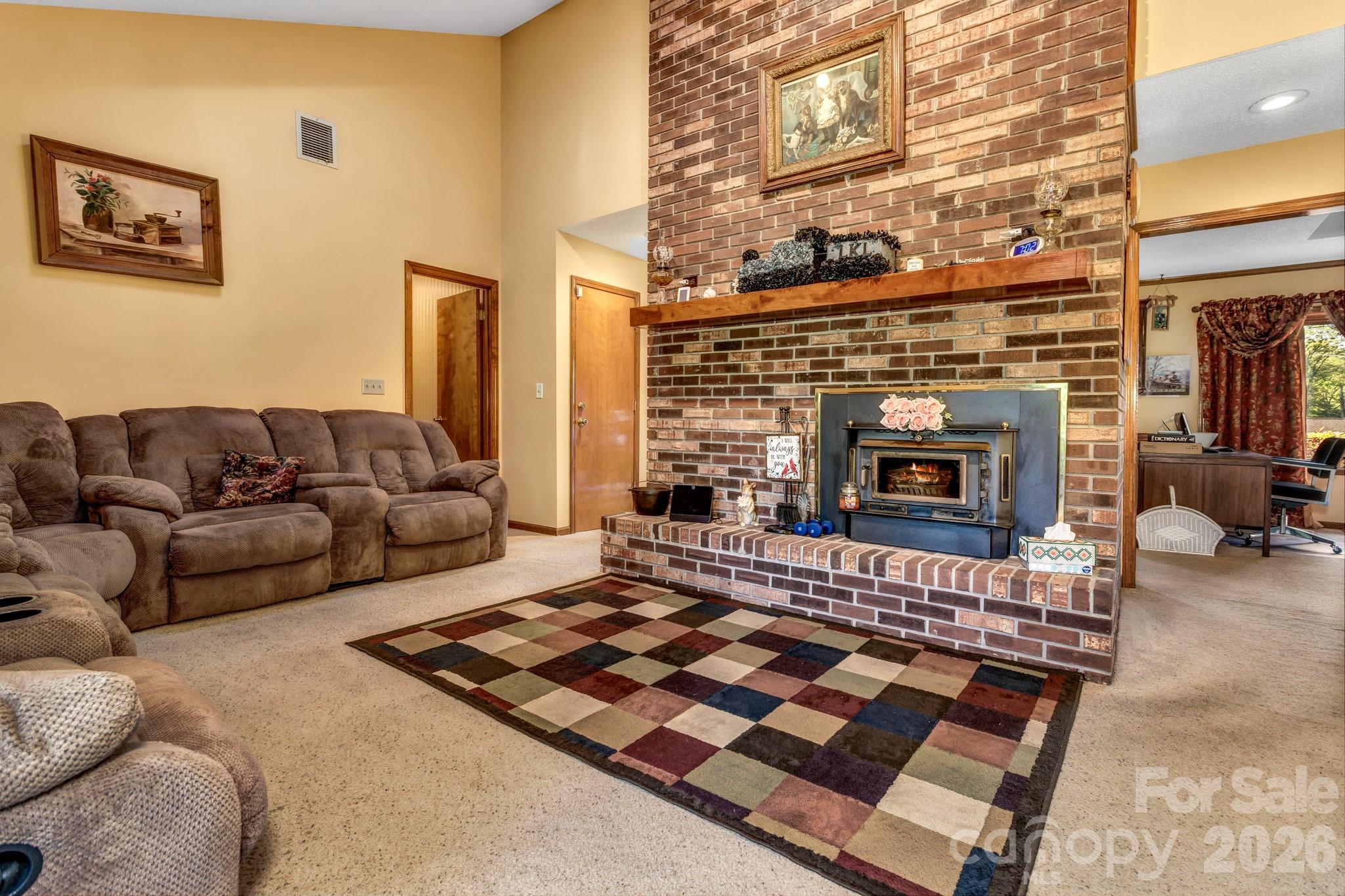 218 Brown Road — Hendersonville