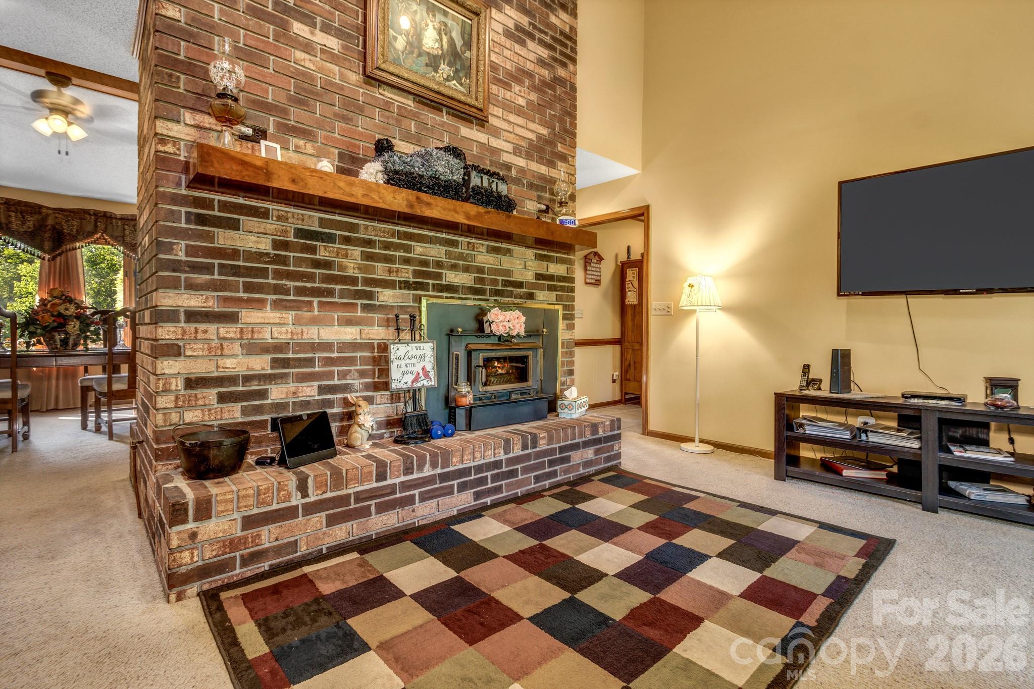 218 Brown Road — Hendersonville