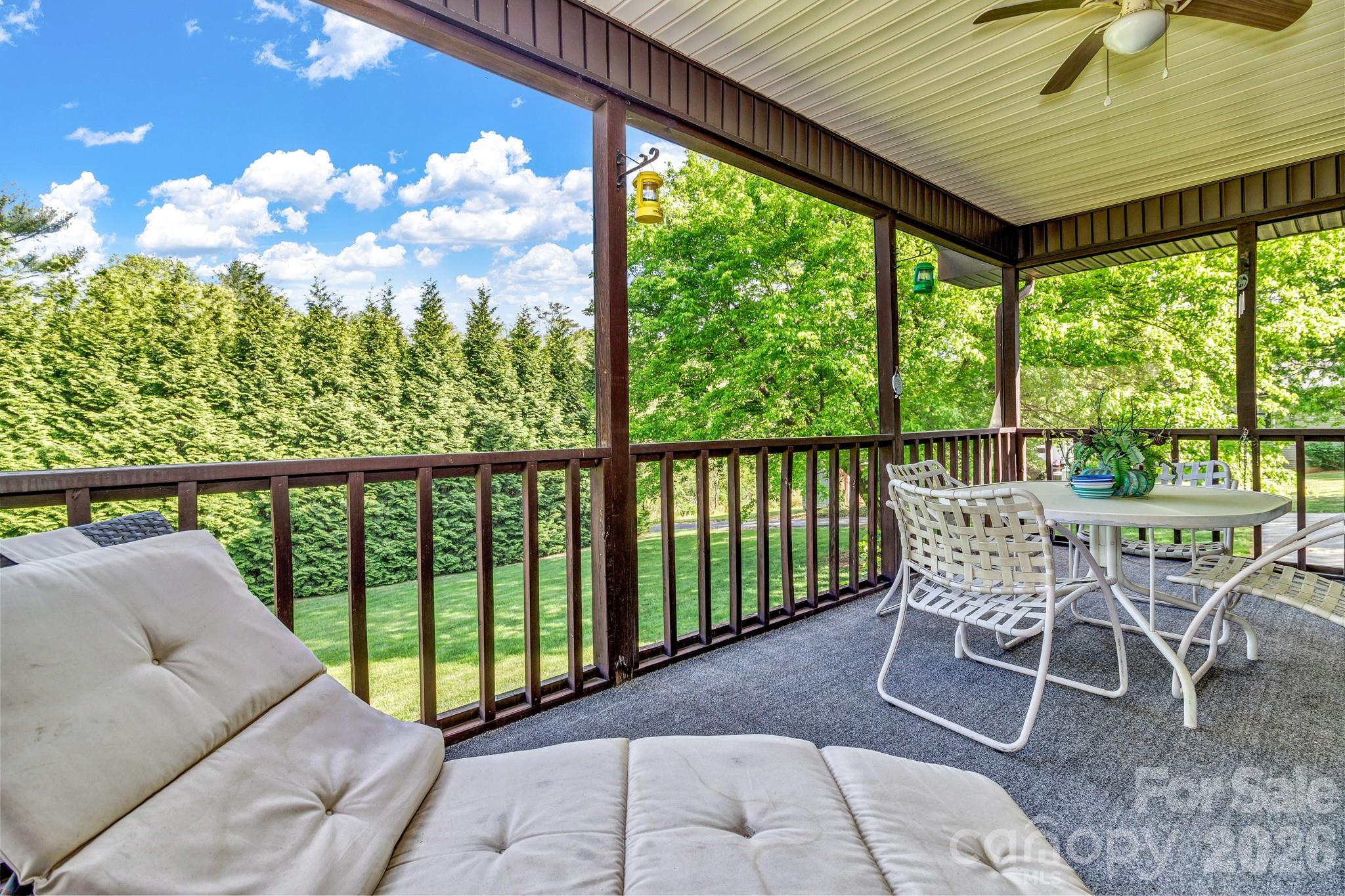 218 Brown Road — Hendersonville