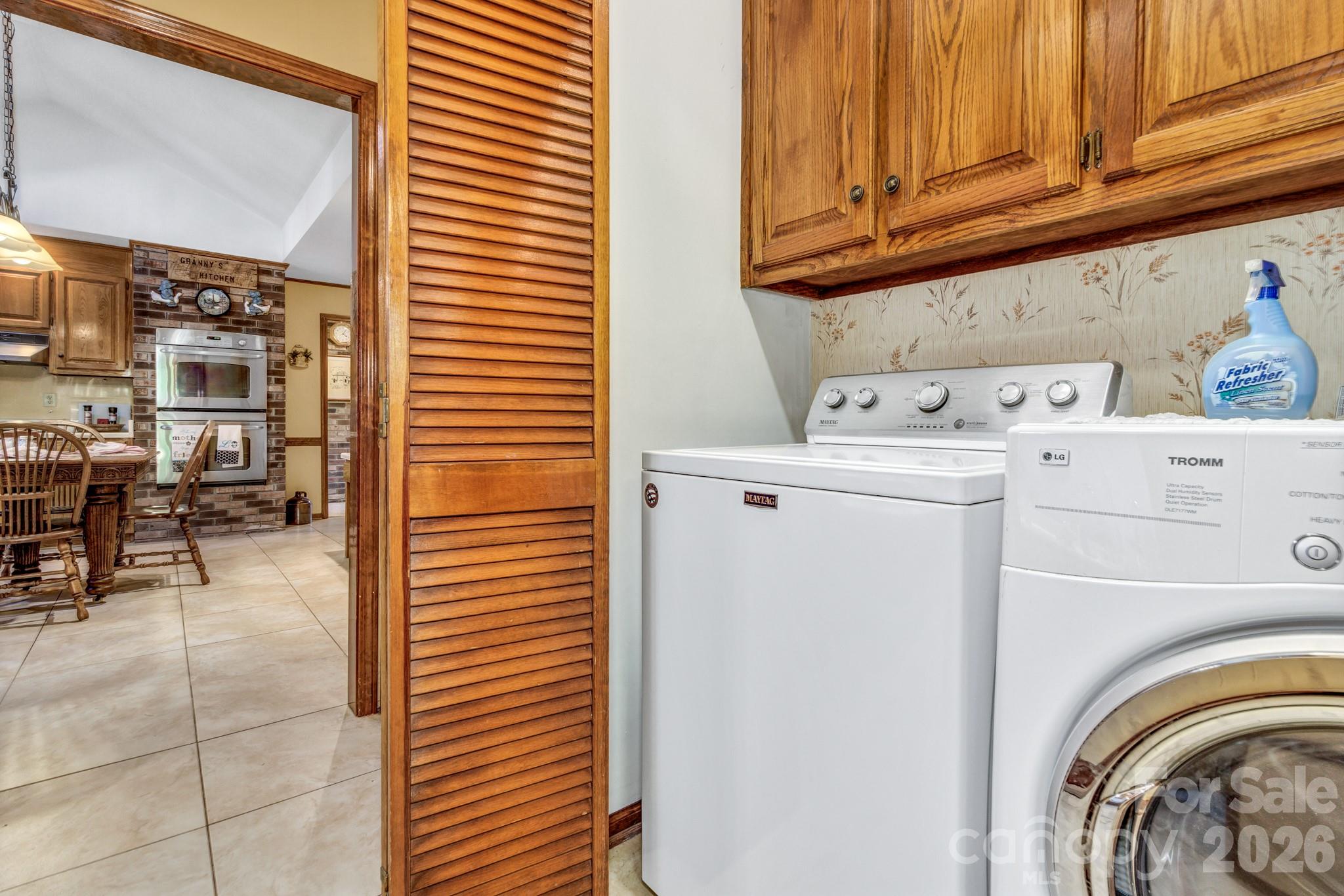 218 Brown Road — Hendersonville