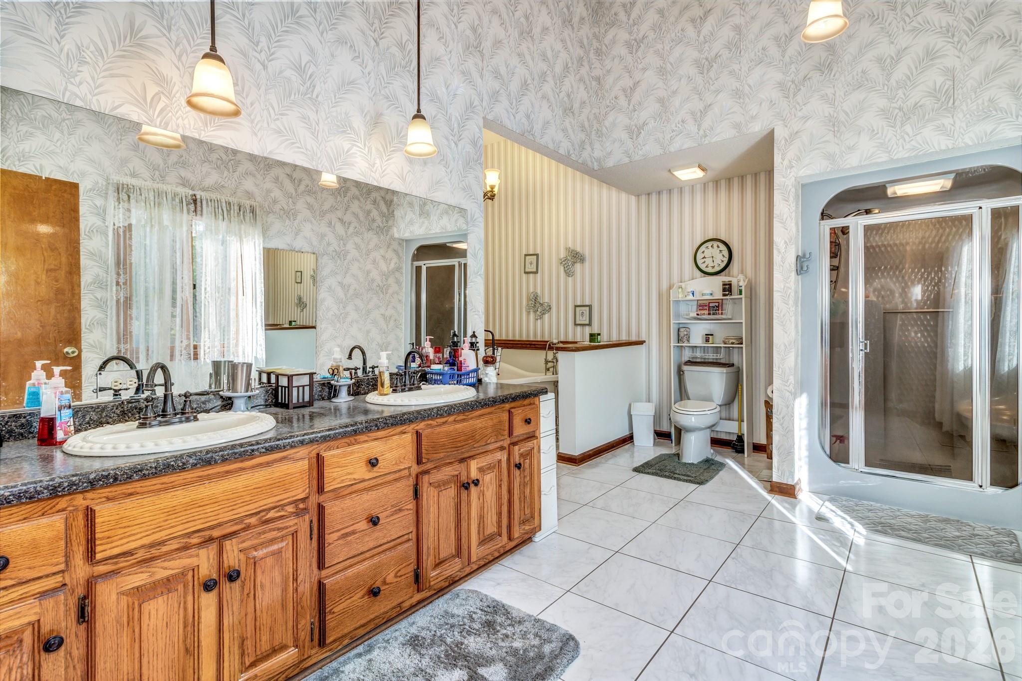 218 Brown Road — Hendersonville