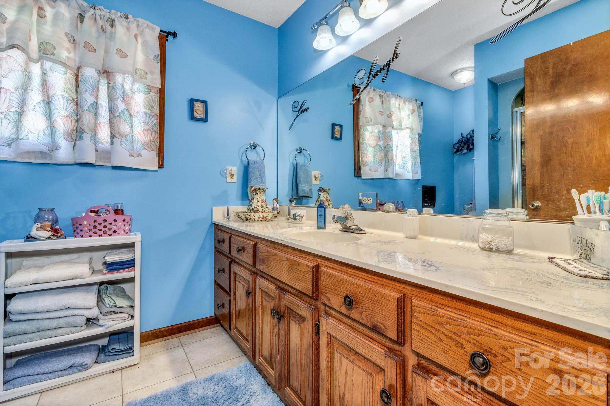 218 Brown Road — Hendersonville