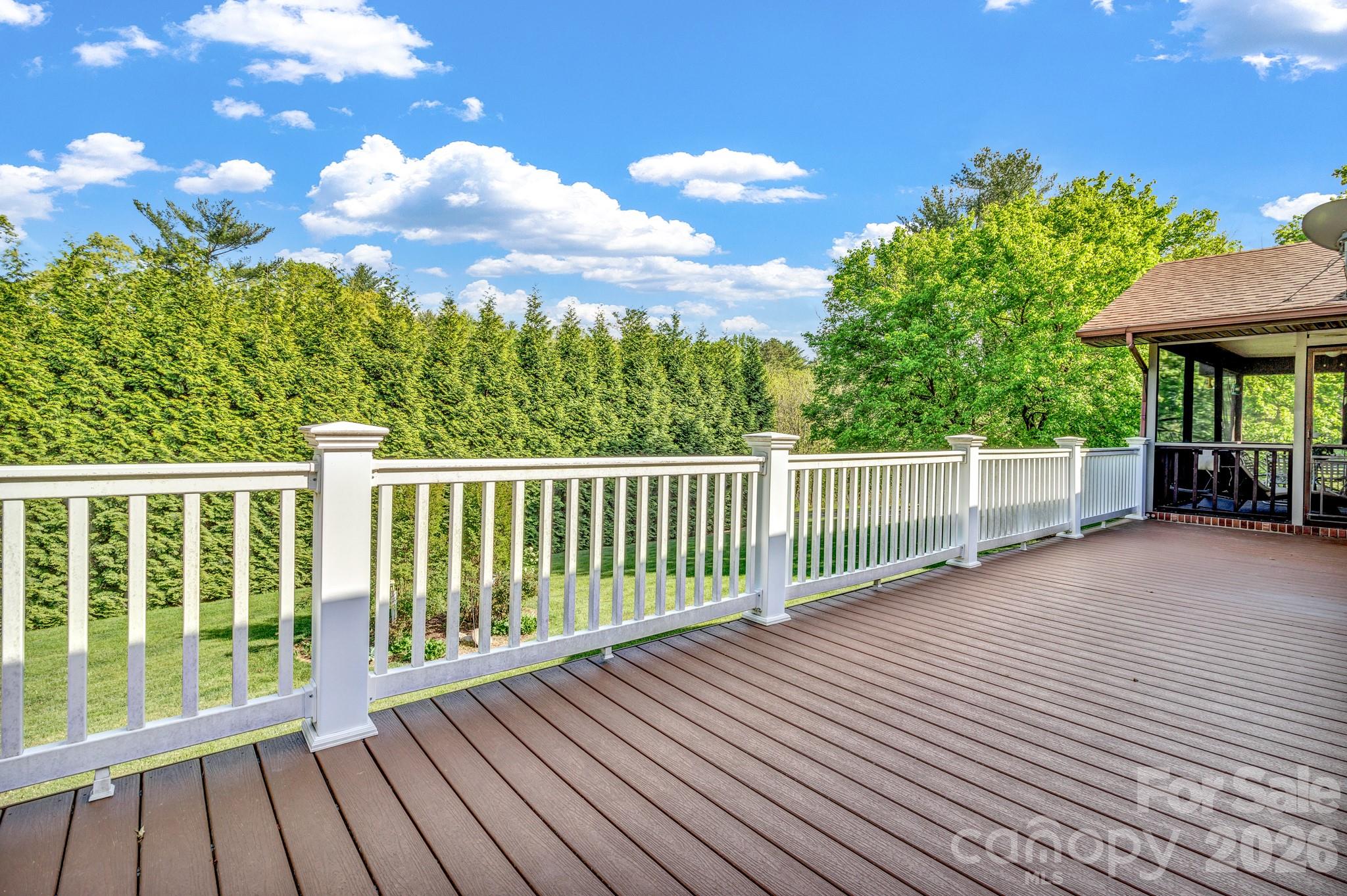 218 Brown Road — Hendersonville