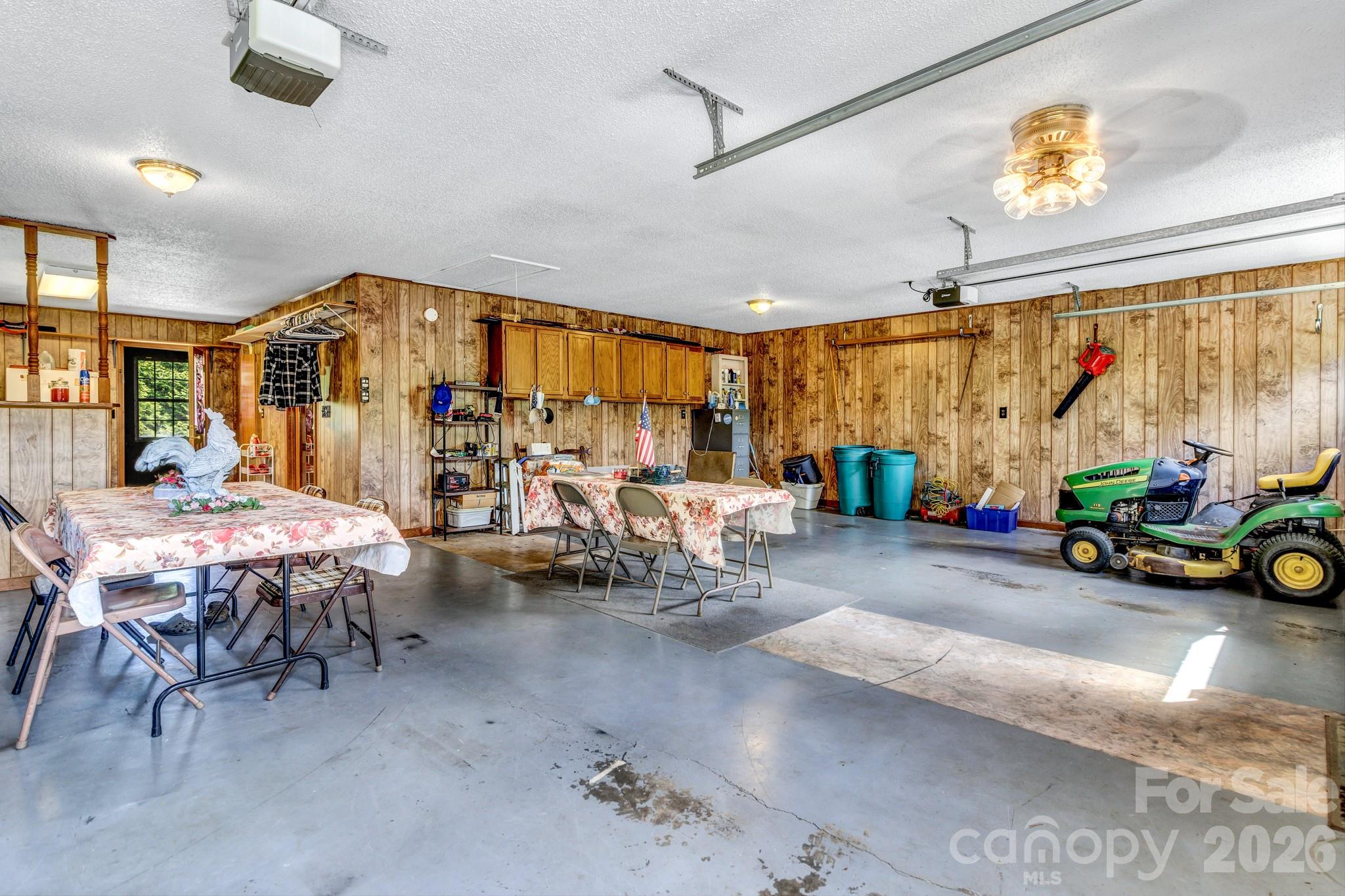218 Brown Road — Hendersonville