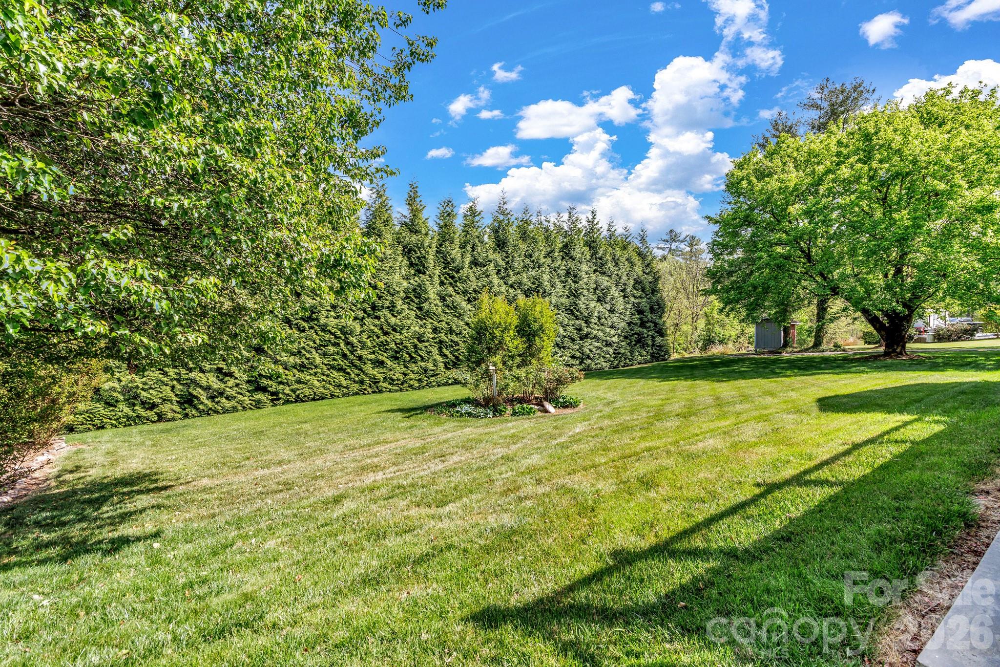 218 Brown Road — Hendersonville