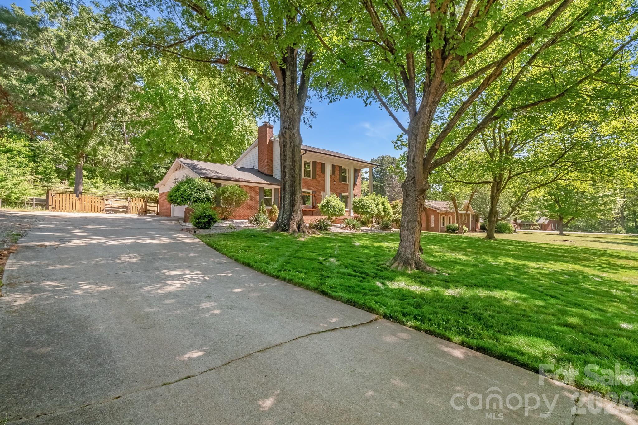 6070 Ferncliff Drive — Concord