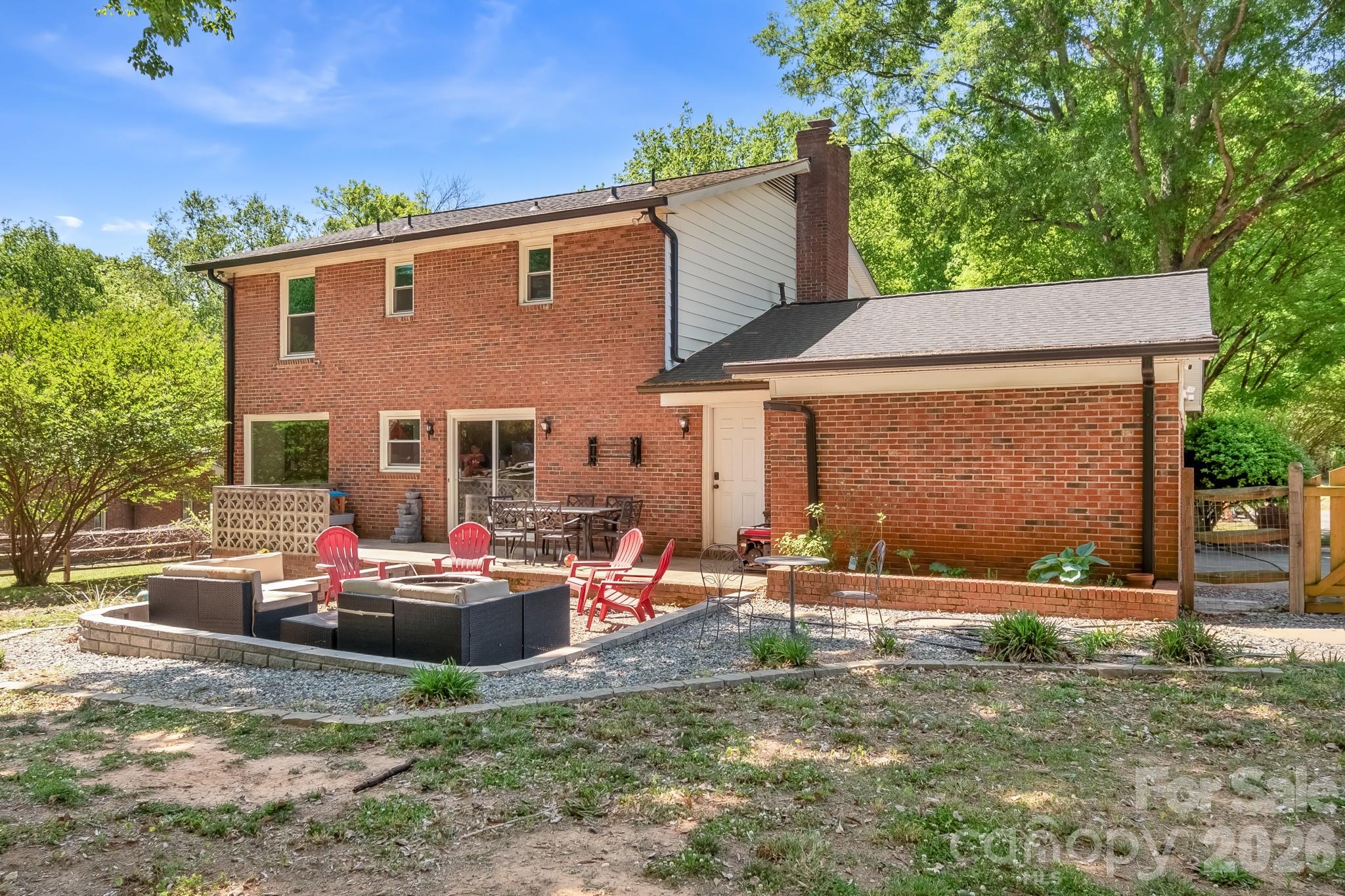 6070 Ferncliff Drive — Concord