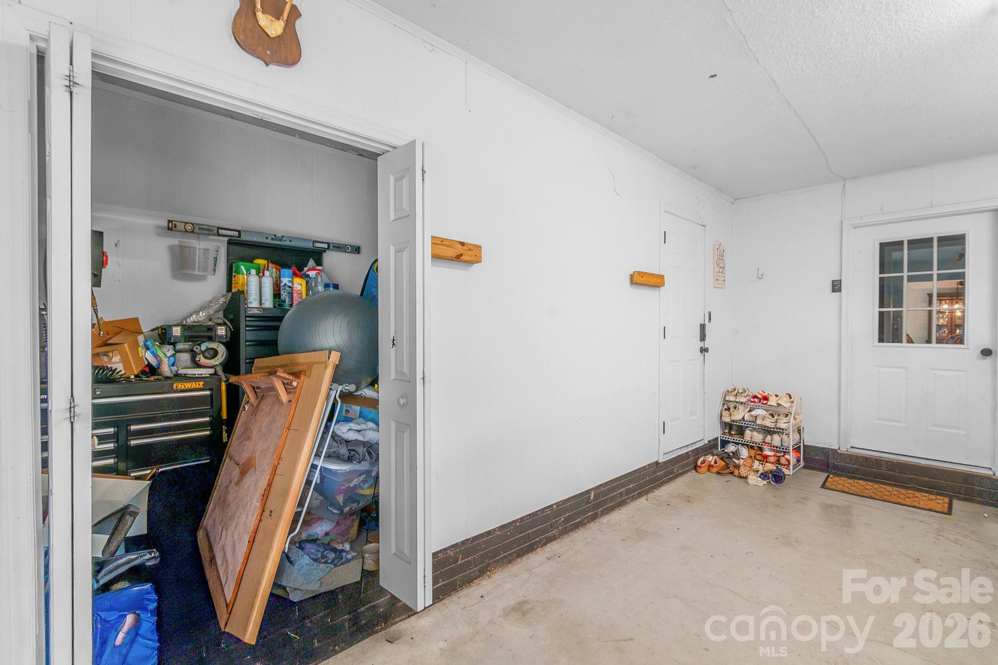 6070 Ferncliff Drive — Concord