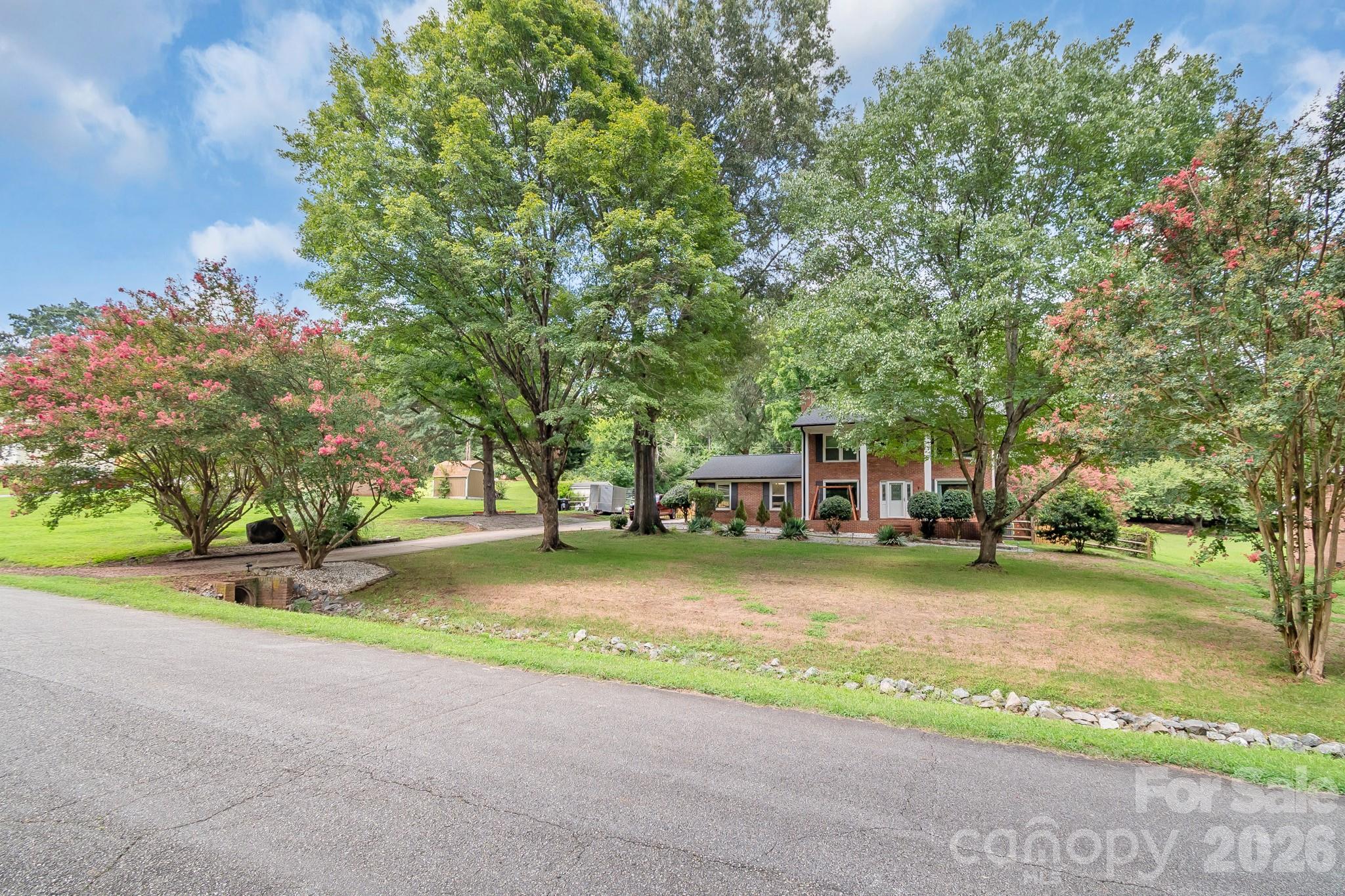 6070 Ferncliff Drive — Concord
