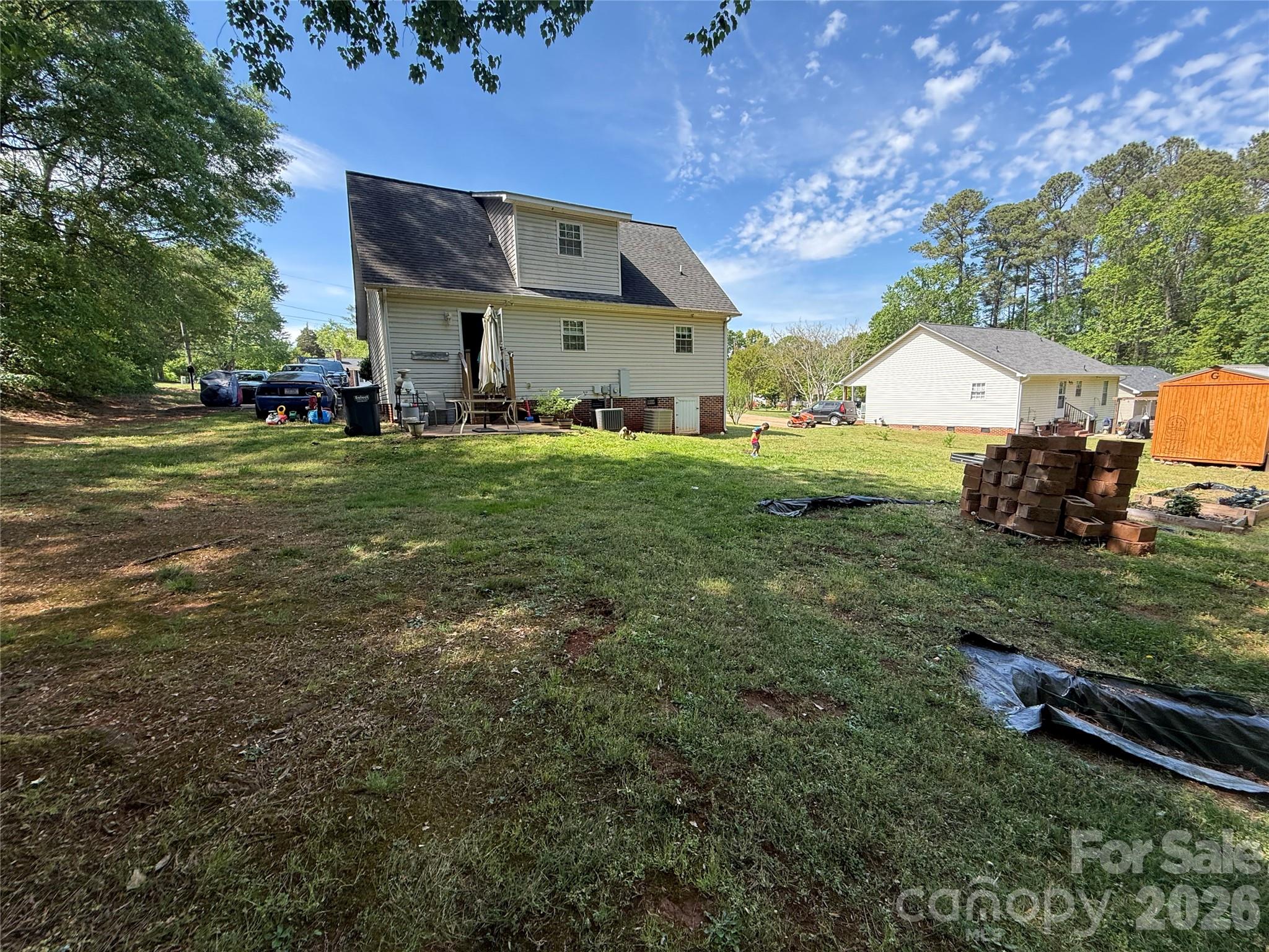 600 Blossom Hill Road — Lincolnton