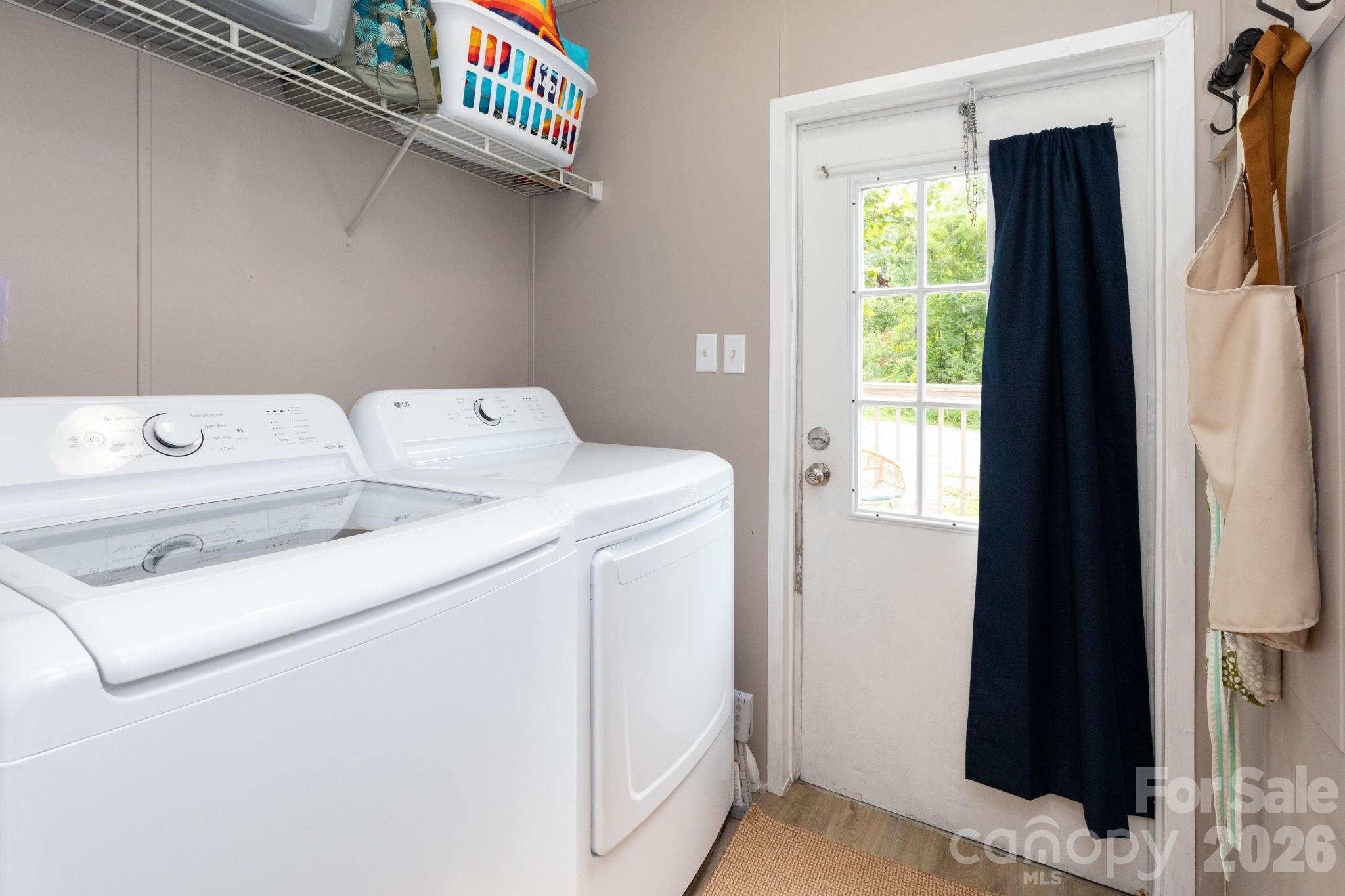 205 Sleepy Hollow Drive — Mars Hill