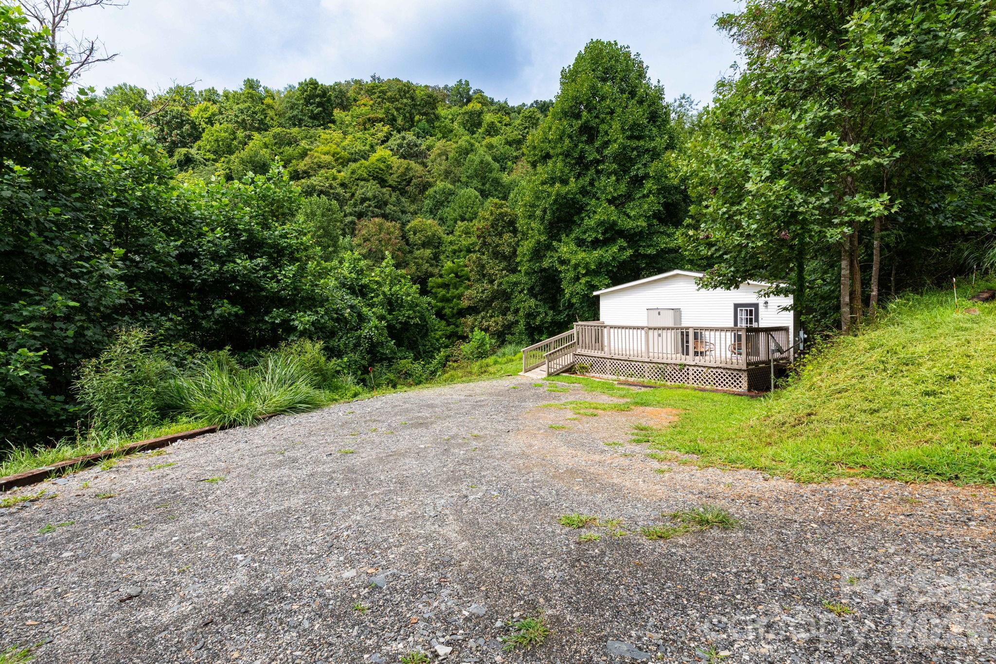 205 Sleepy Hollow Drive — Mars Hill