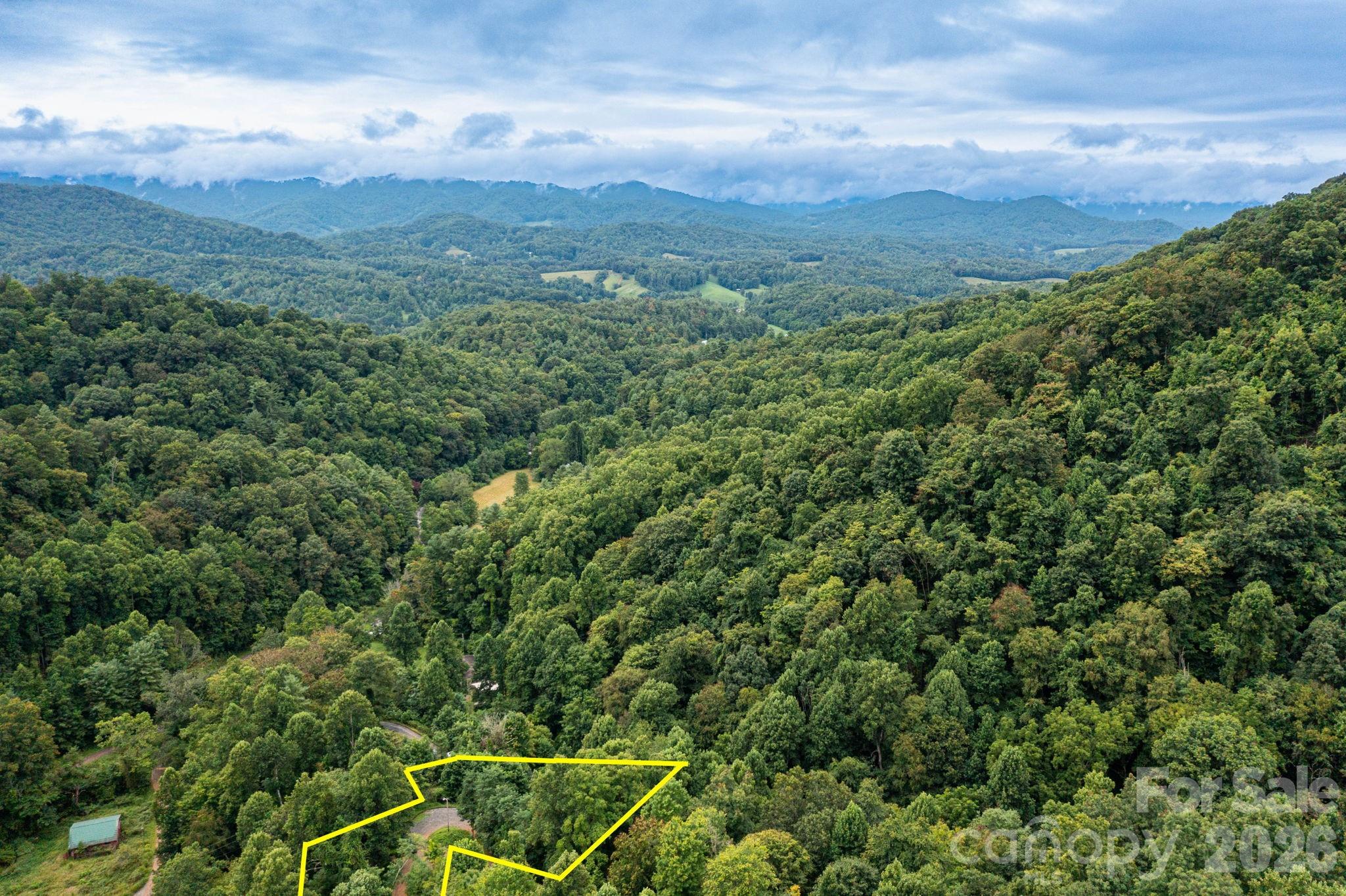 205 Sleepy Hollow Drive — Mars Hill