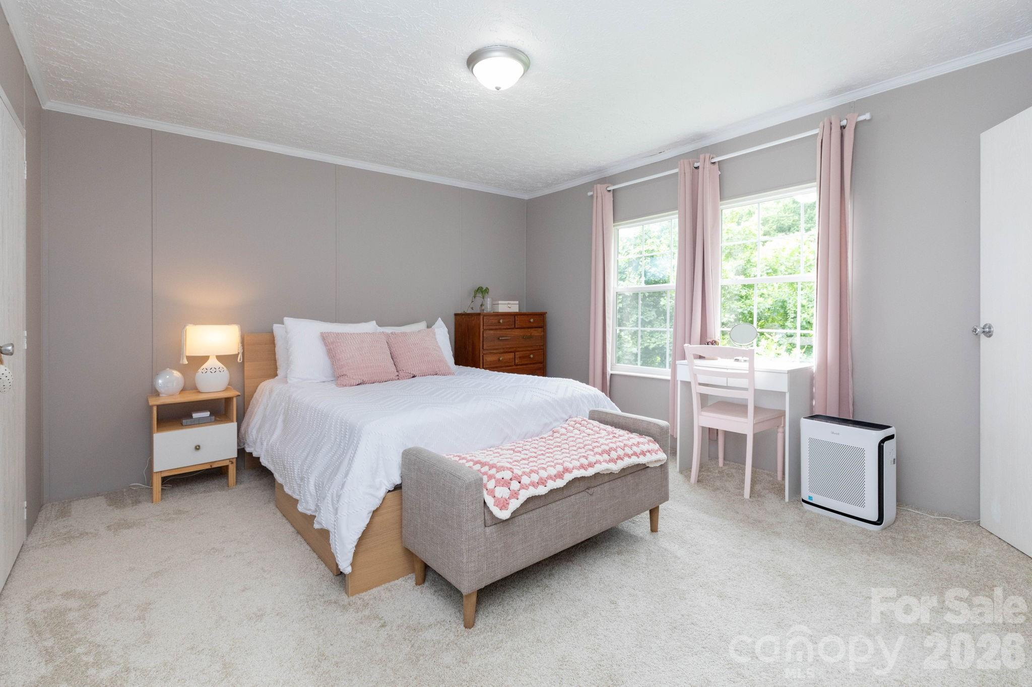 205 Sleepy Hollow Drive — Mars Hill