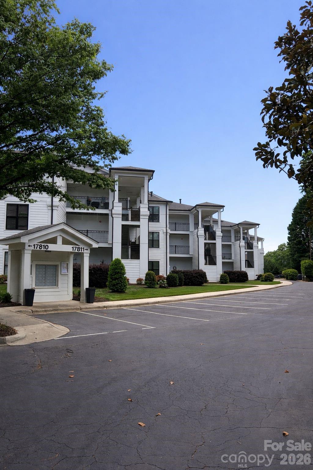 17811 Half Moon Lane #L — Cornelius