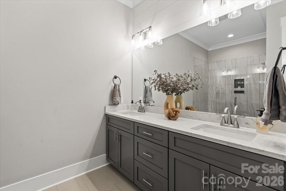 14125 Shelburne Village Drive — Charlotte