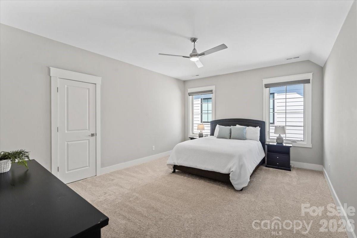 14125 Shelburne Village Drive — Charlotte