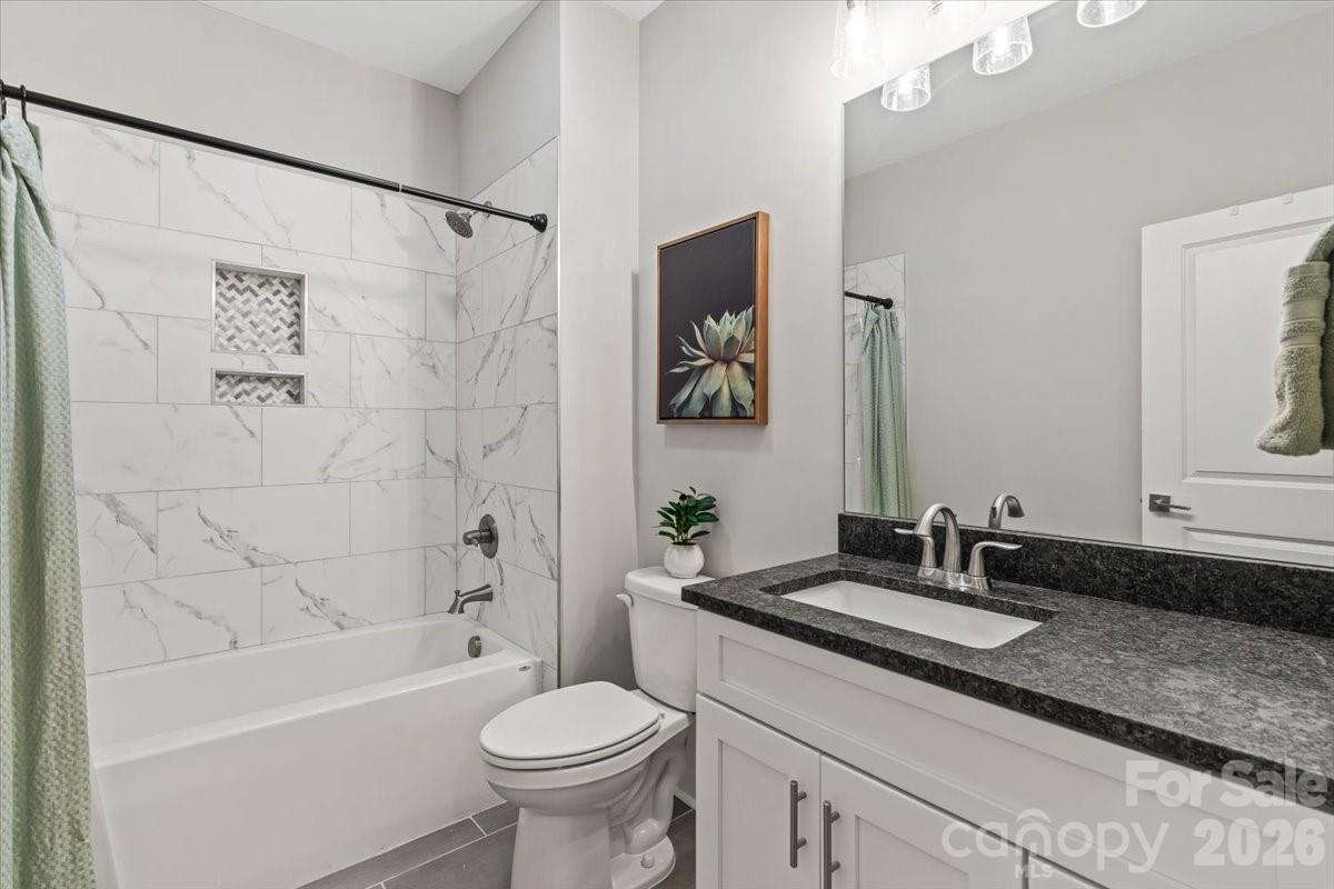 14125 Shelburne Village Drive — Charlotte
