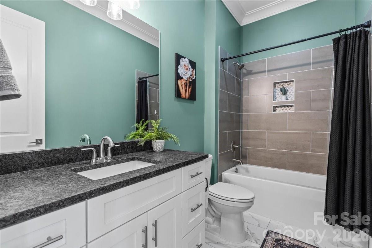 14125 Shelburne Village Drive — Charlotte