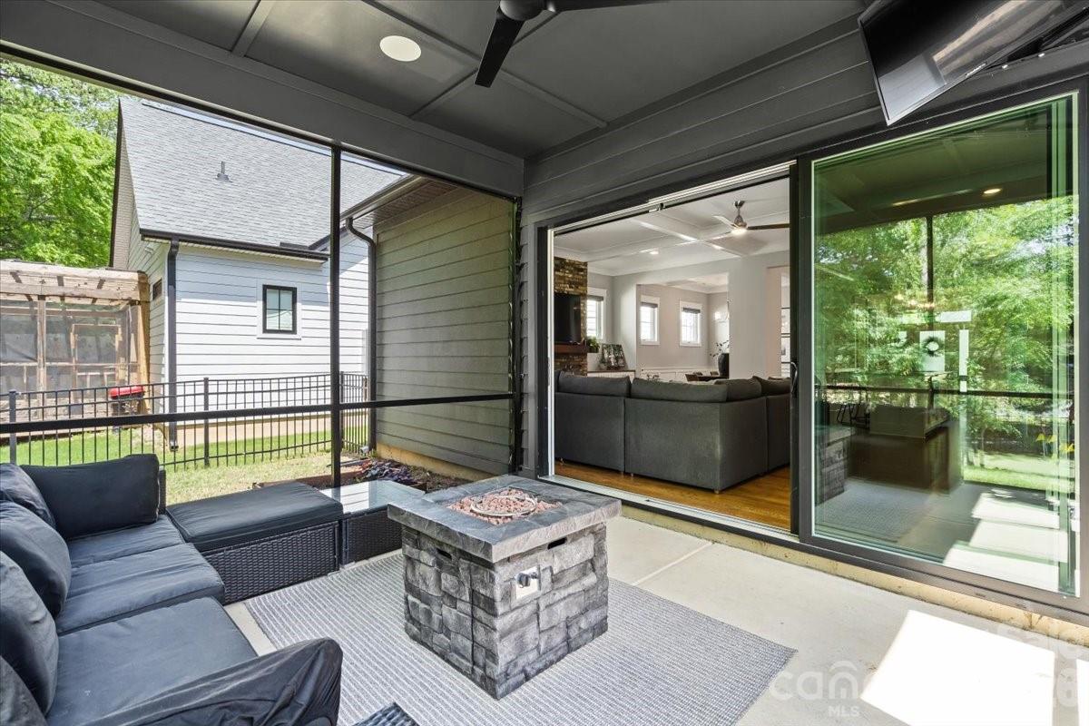 14125 Shelburne Village Drive — Charlotte