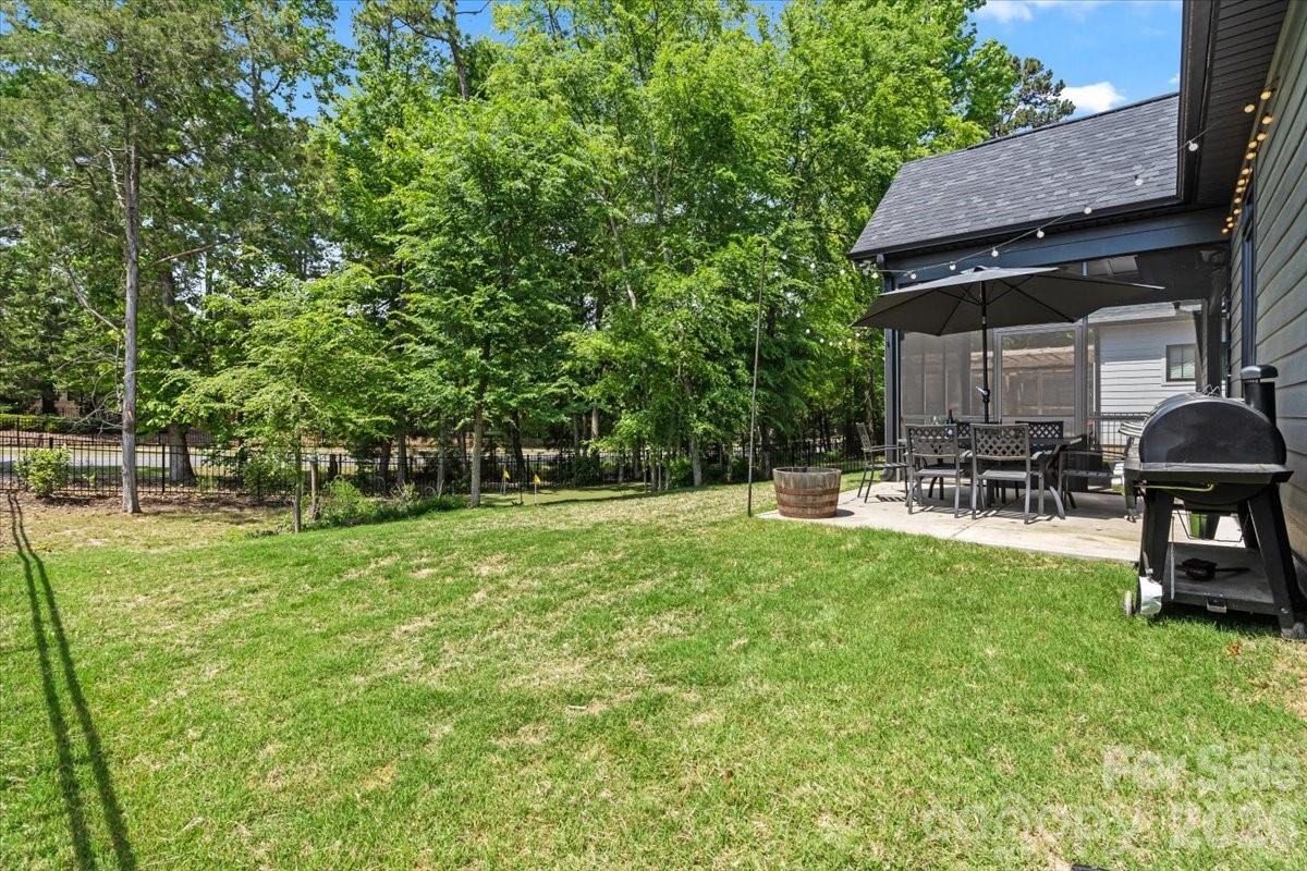 14125 Shelburne Village Drive — Charlotte