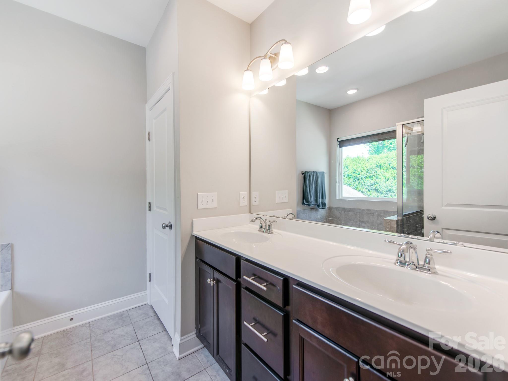 8753 Aspinwall Drive — Charlotte