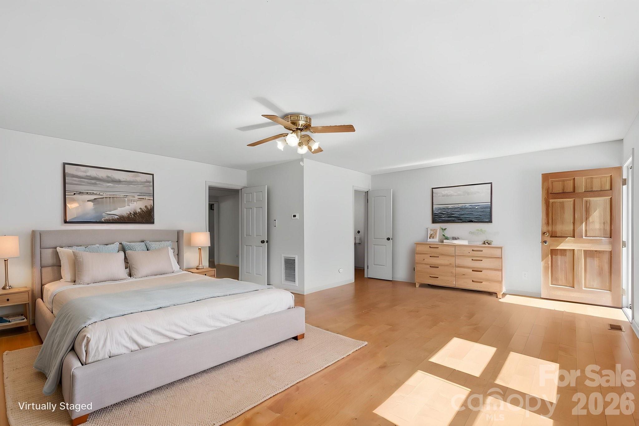 1480 21st Street NE — Hickory