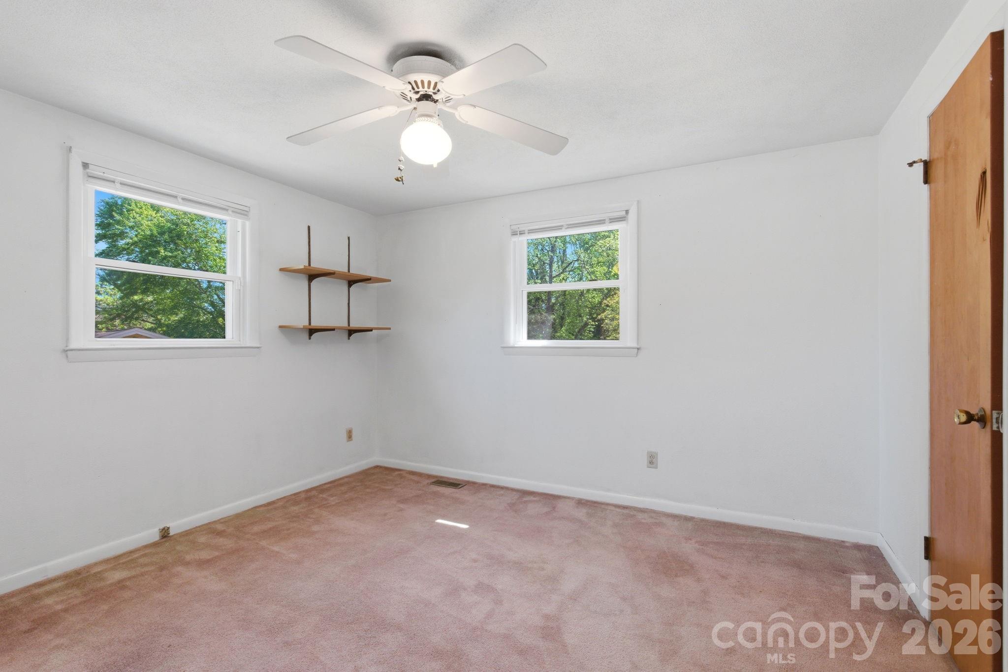 1480 21st Street NE — Hickory