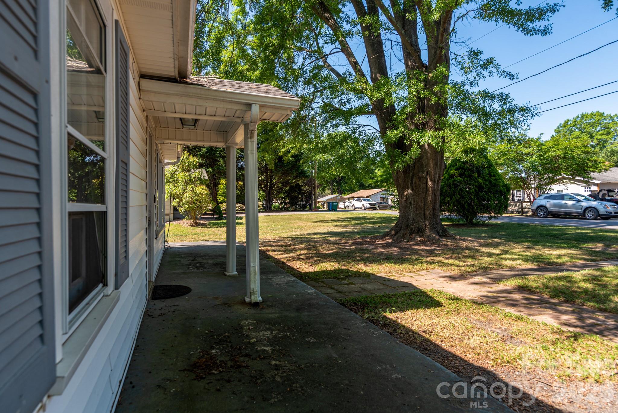 109 Hillcrest Drive — Bessemer City