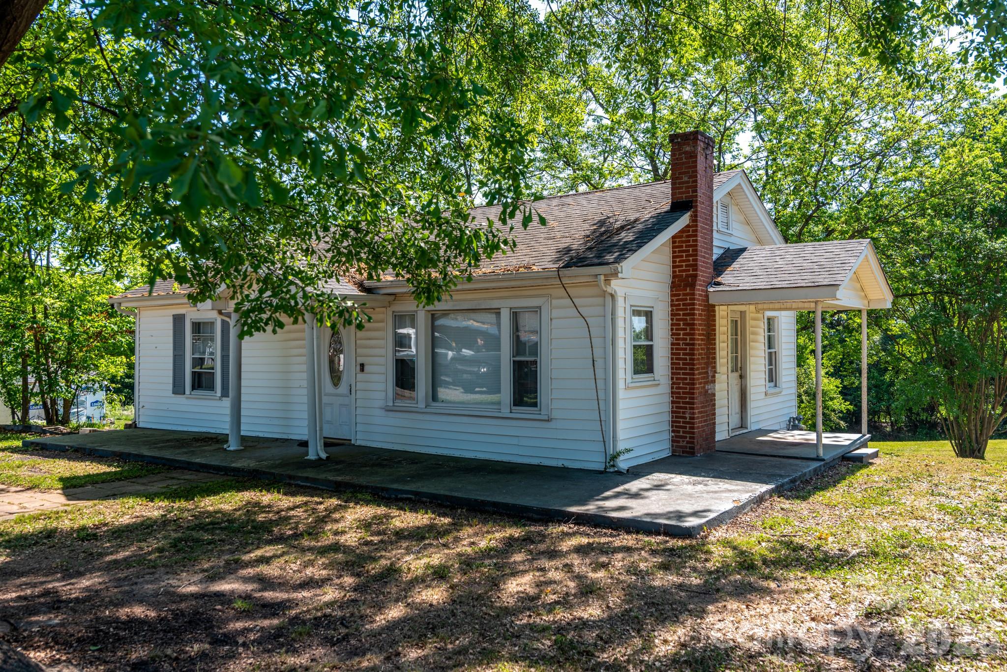 109 Hillcrest Drive — Bessemer City