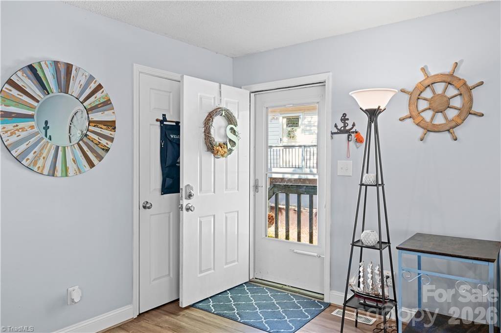 1010 Riverview Road — Lexington