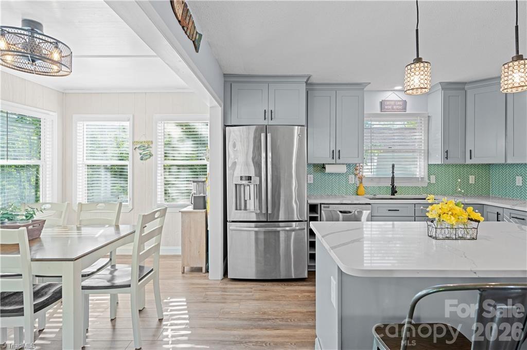 1010 Riverview Road — Lexington
