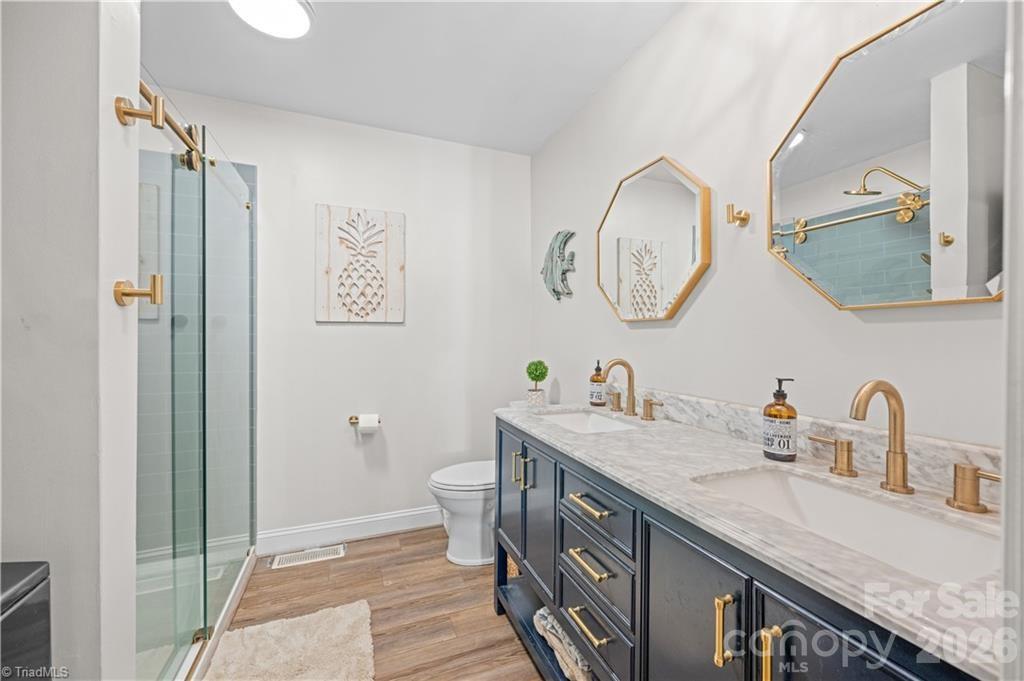 1010 Riverview Road — Lexington
