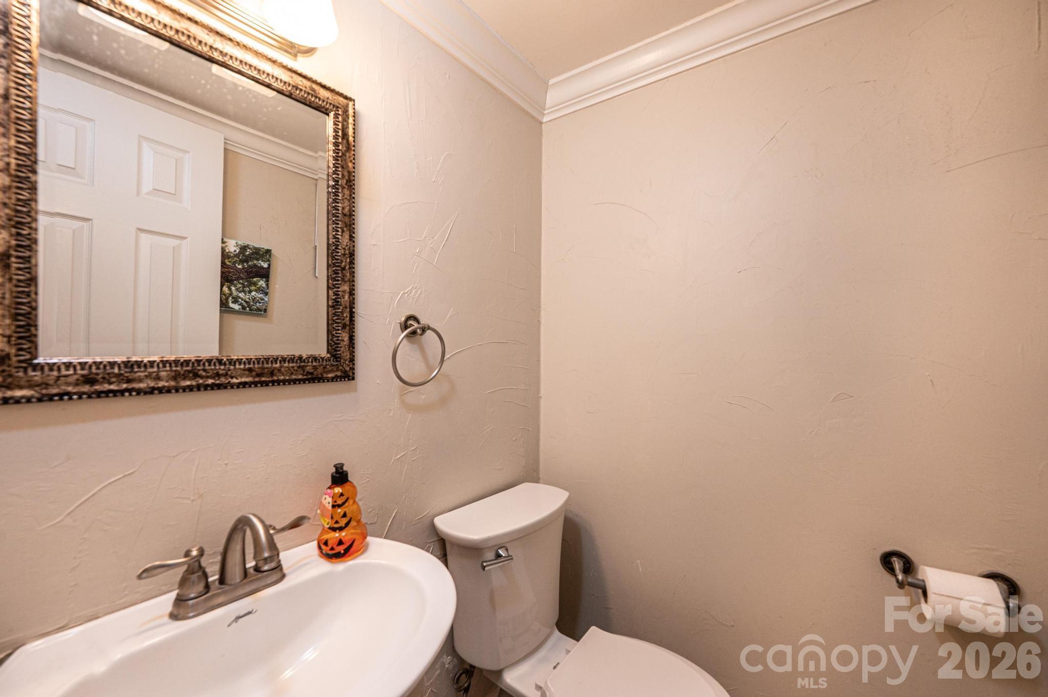 826 6th Street NW #4 — Hickory