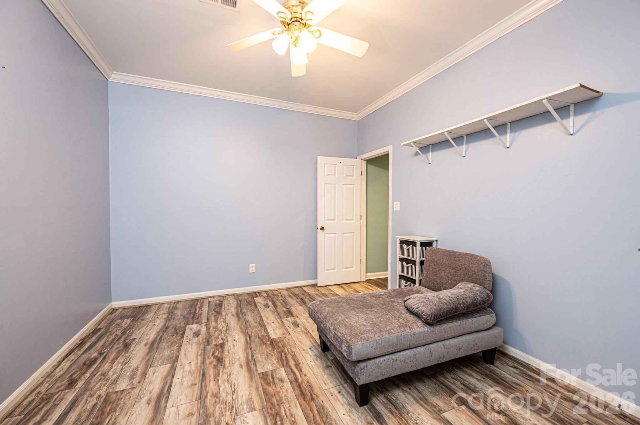 826 6th Street NW #4 — Hickory